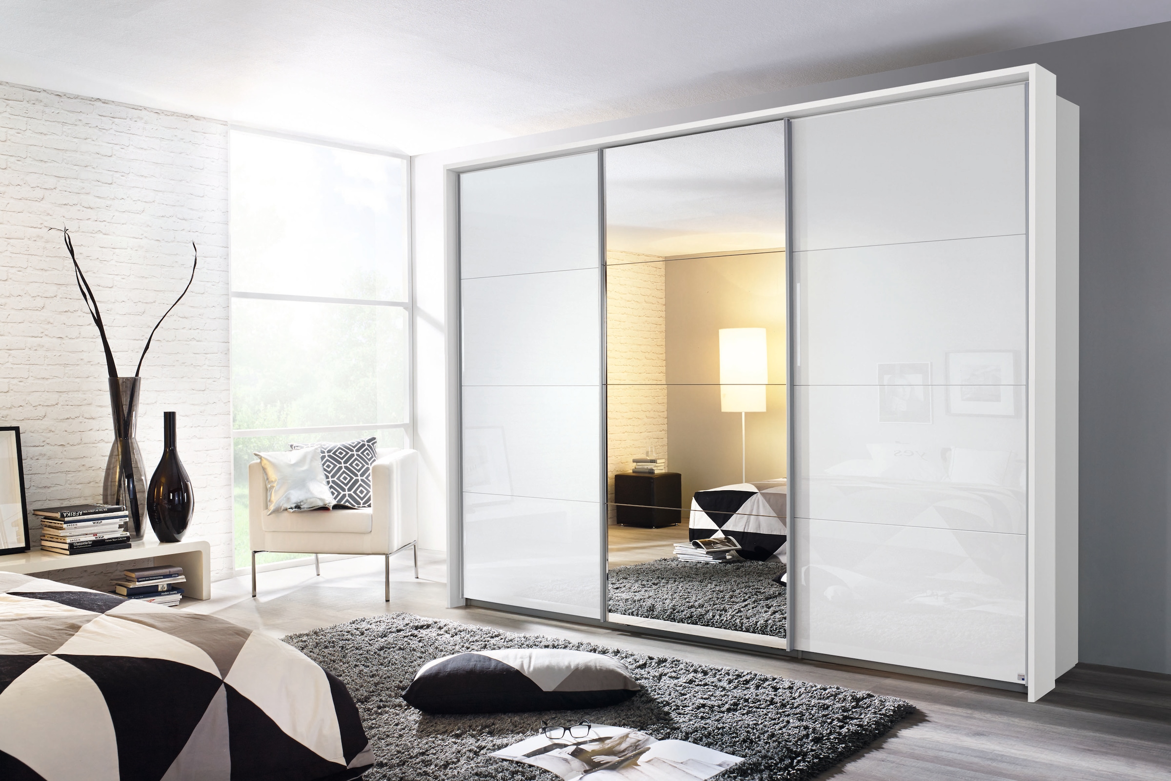 rauch Schwebetürenschrank »Kleiderschrank Schrank Garderobe Wäscheschrank Ankleide KULMBACH« optional mit Beleuchtung, Breiten 278/368 cm Höhen 214/233 cm,  mit umfangreicher Innenausstattung und Passepartout MADE IN GERMANY