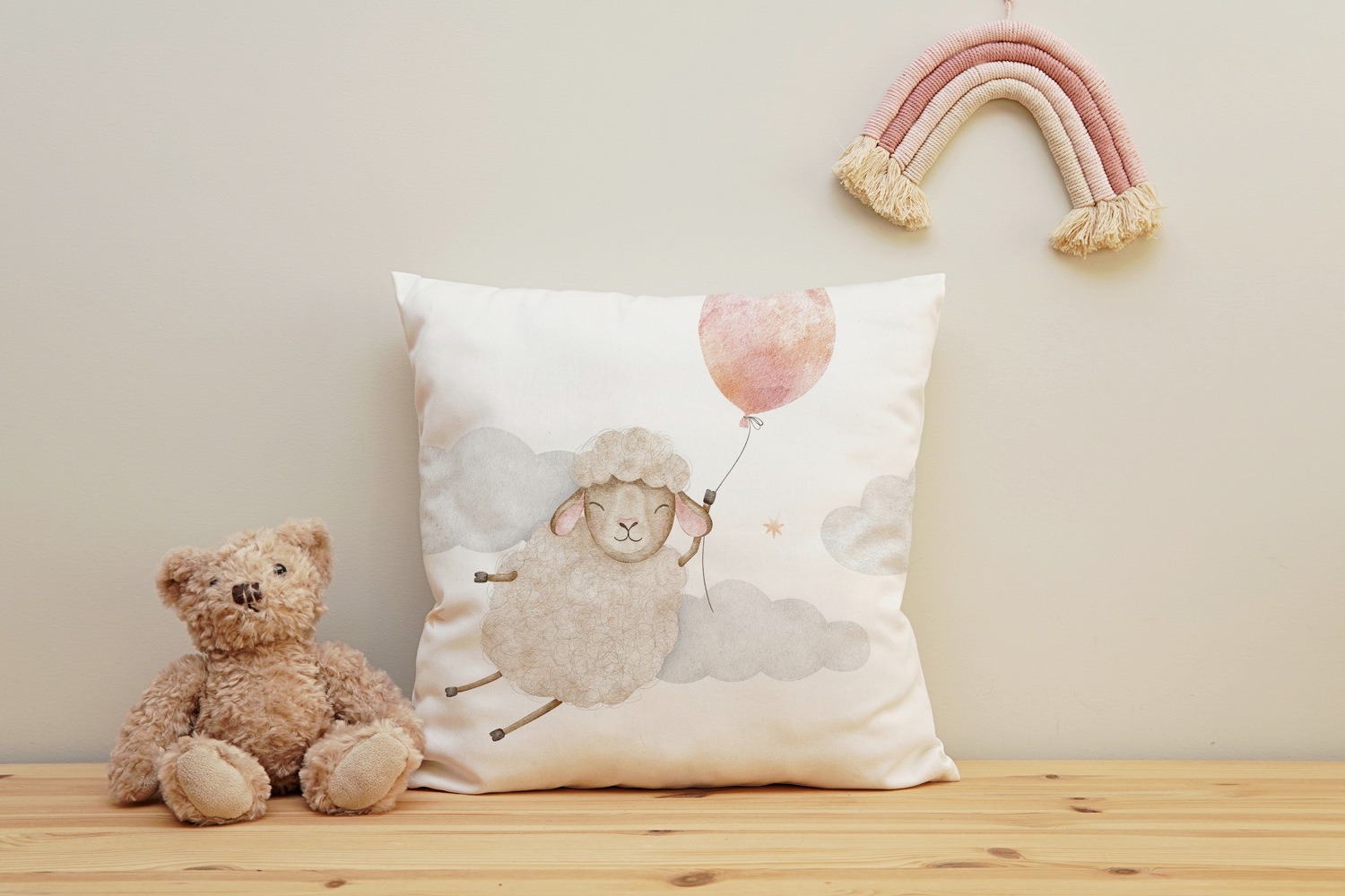 queence Dekokissen »Fliegendes Schaf mit Ballon«, Kissenhülle mit HD Premium Druck, geruchsneutral, 40x40cm