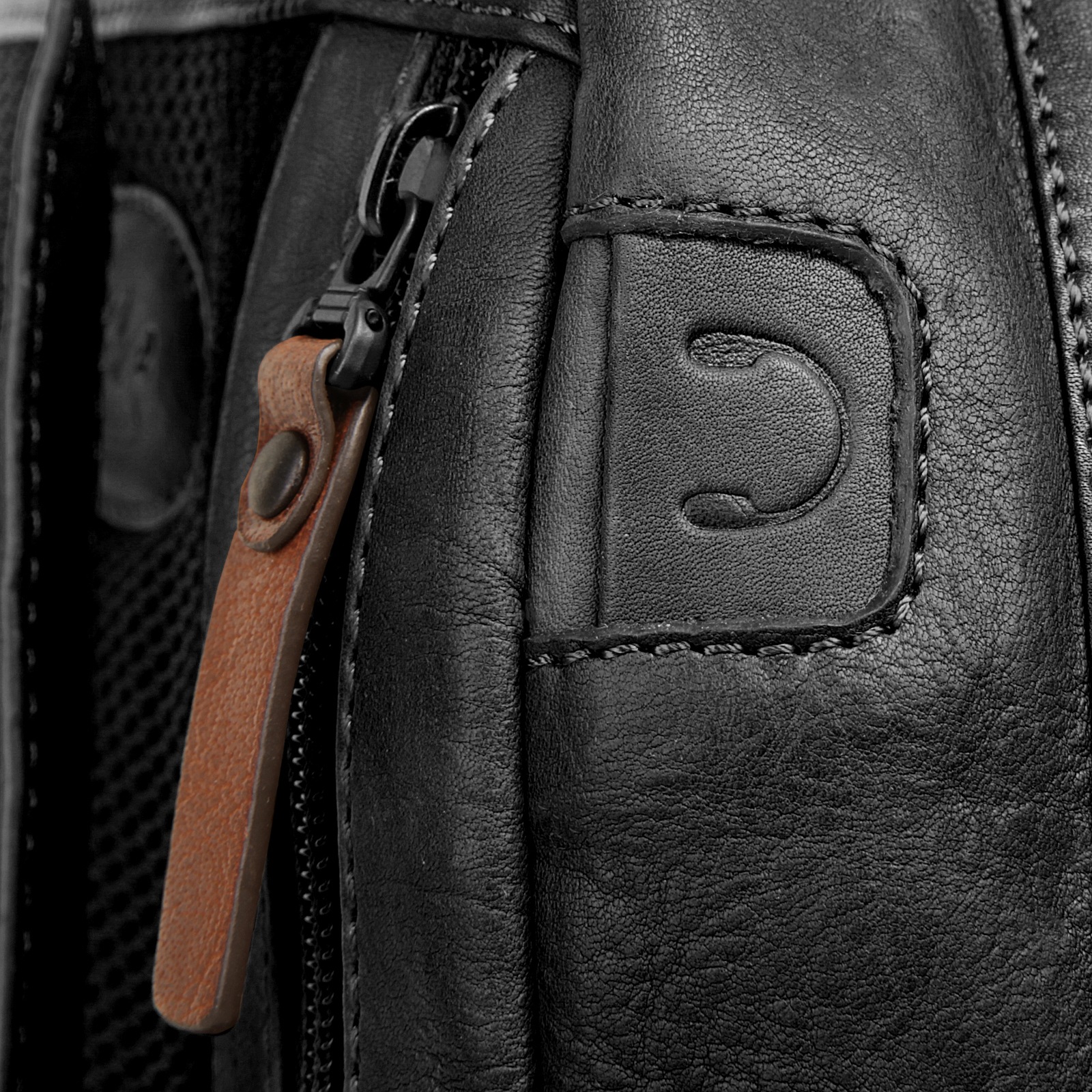 X-Zone Laptoprucksack echt Leder