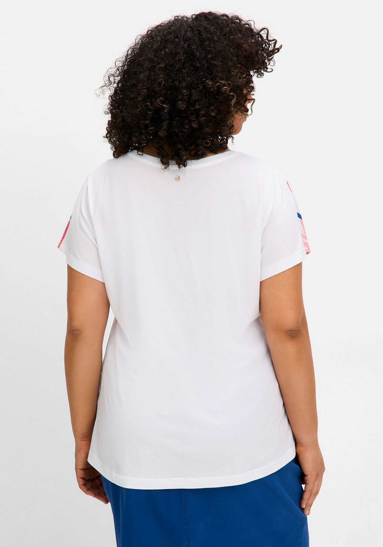 Sheego T-Shirt »Shirt mit weitem Rundhals und großem Blütenprint«