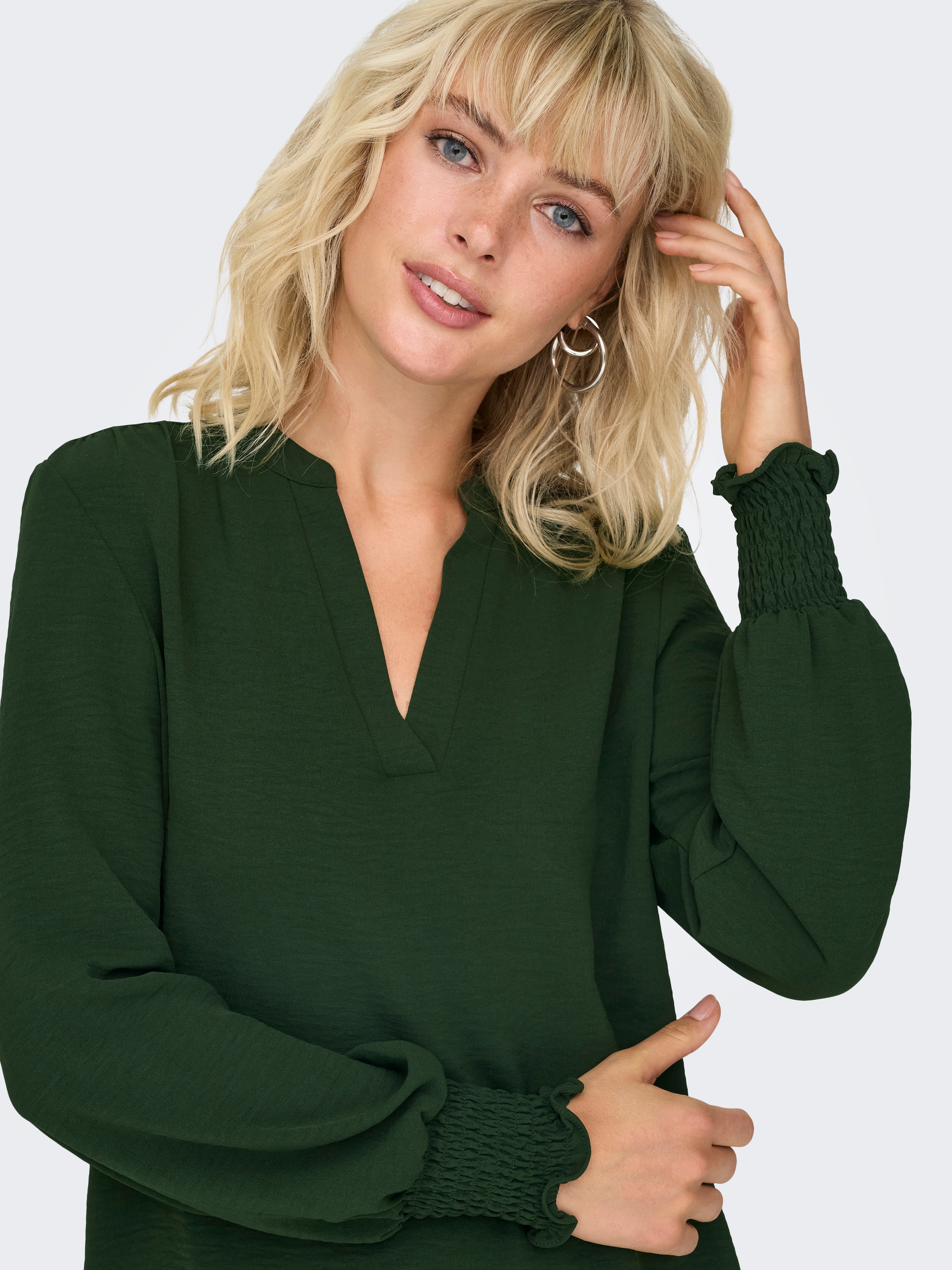 ONLY Blusenshirt »ONLMETTE V-NECK LS SMOCK TOP NOOS WVN«