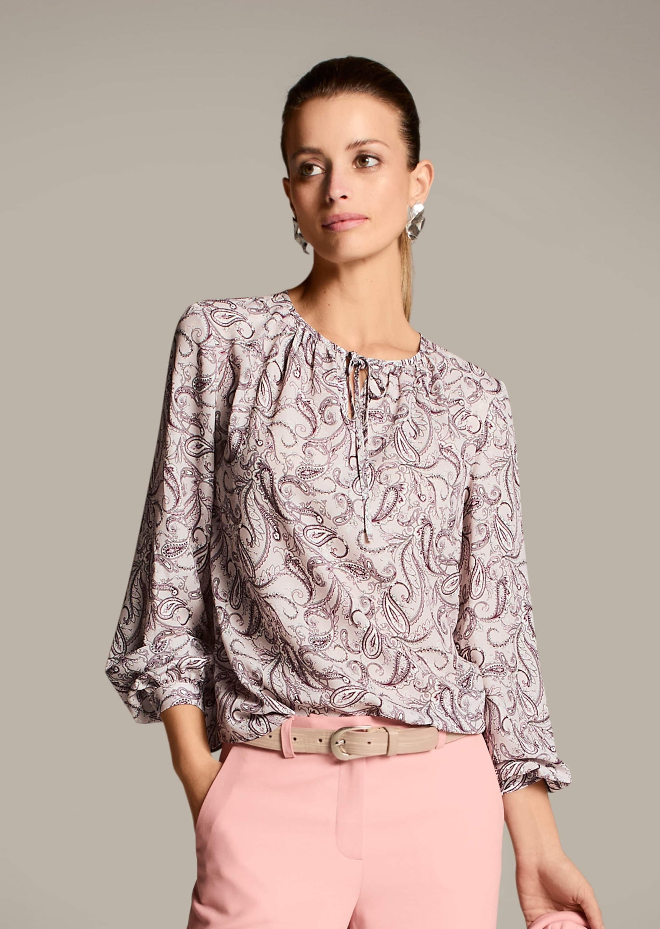 MADELEINE Langarmbluse »Bluse Rundhals-Bluse mit Paisley-Druck«