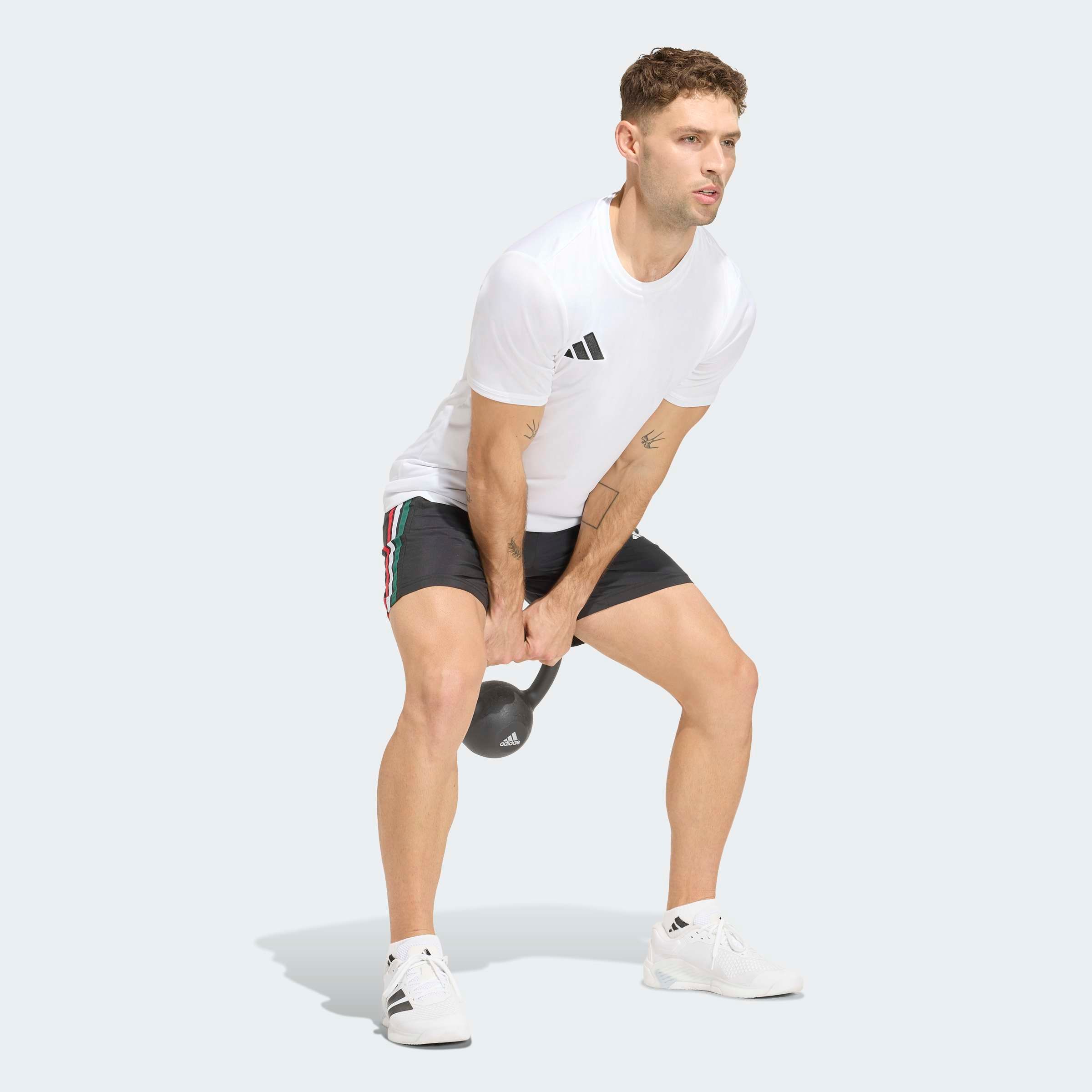 adidas Performance Shorts »WORKOUT ESSENTIALS BASE 3-STREIFEN WOVEN«