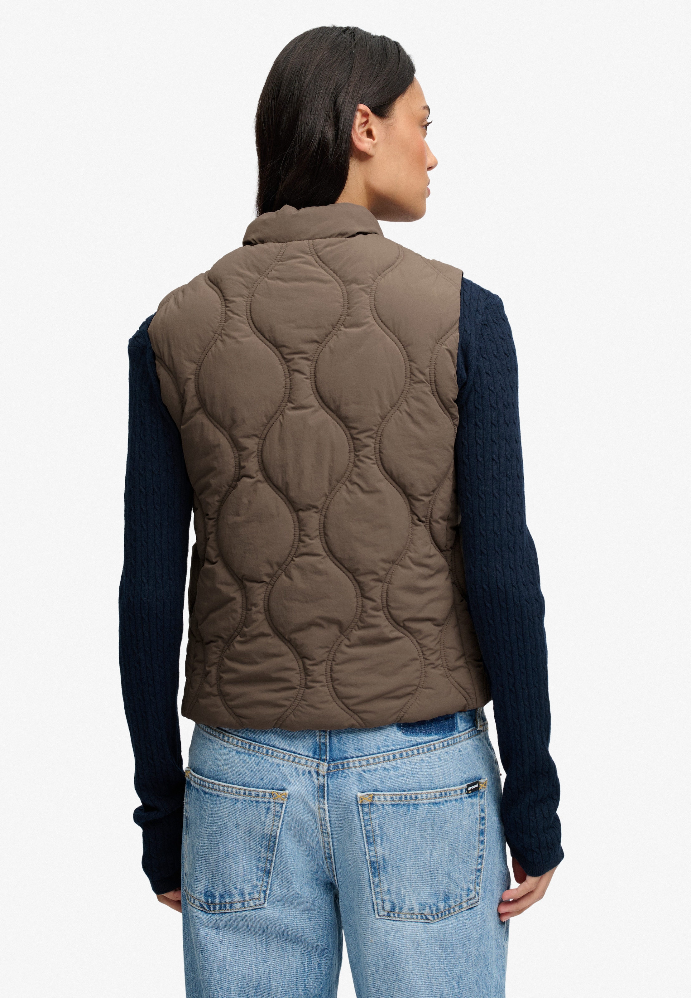 Superdry Steppweste »ONION QUILT CRINKLE SNAP GILET« aus Nylon, Slim Fit, mit Reißverschluss, in normaler Länge