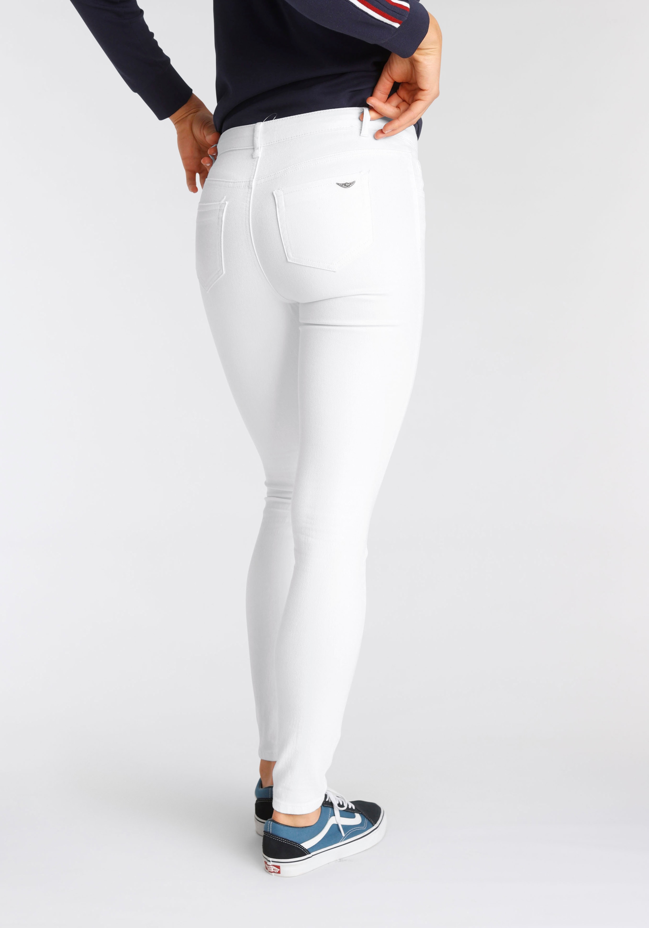 Arizona Skinny-fit-Jeans »Ultra-Stretch«, extra-enger Beinverlauf, normale Leibhöhe, mit Eingrifftaschen