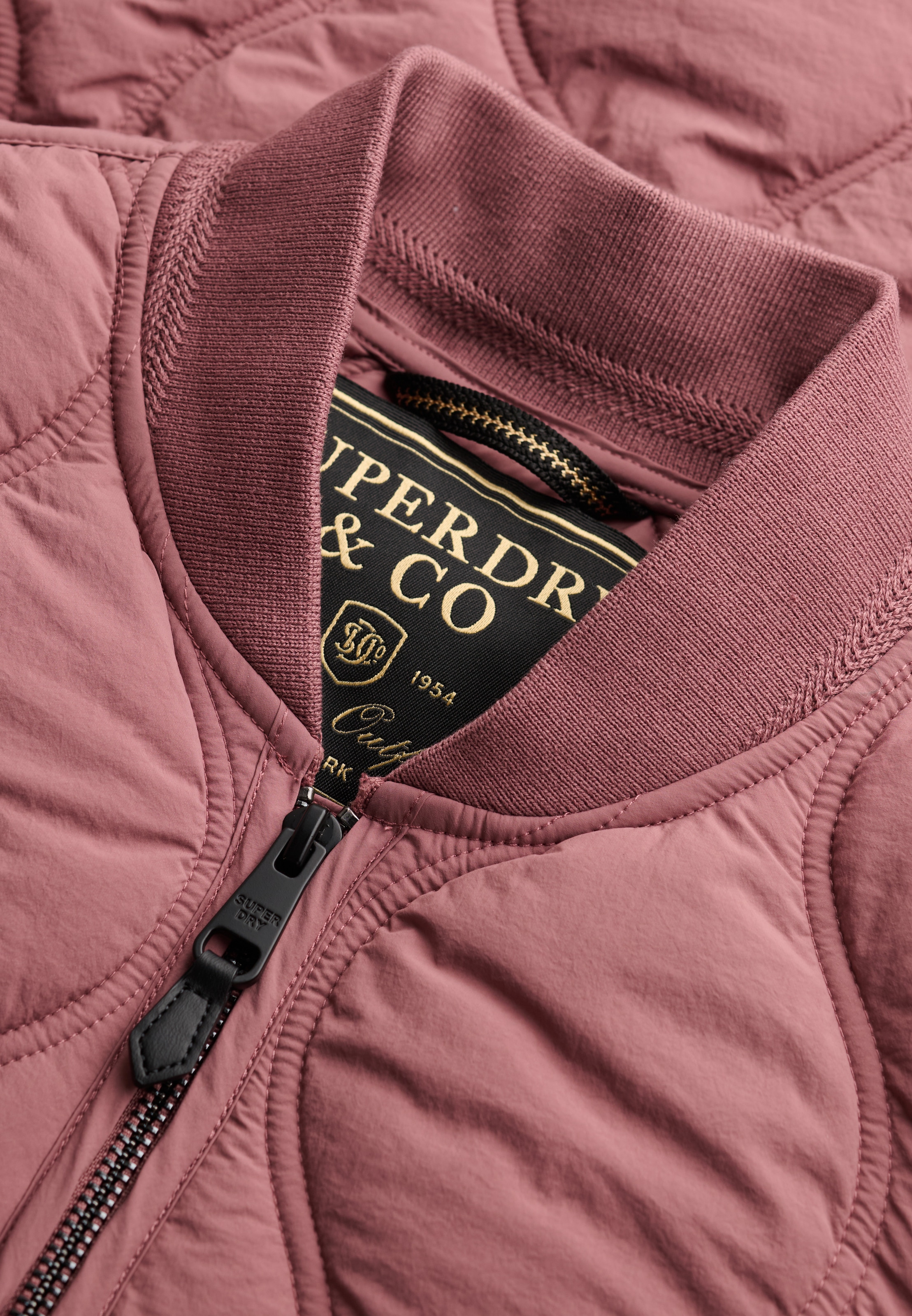 Superdry Steppjacke »SHORT ONION QUILT LINER JKT« mit Reißverschluss, aus Nylon, Relaxed Fit, unifarbene Optik