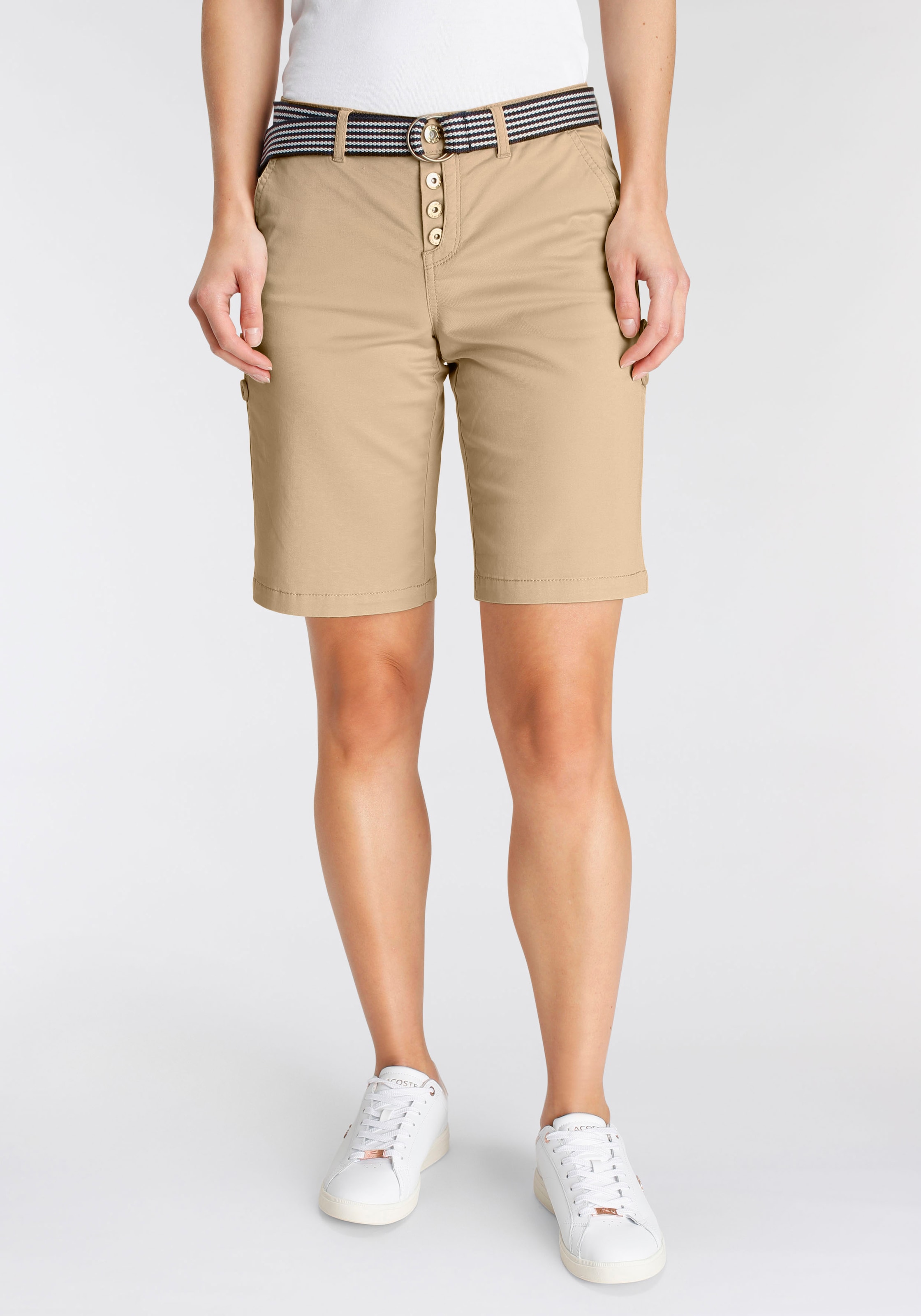 DELMAO Chinoshorts, zum Krempeln, mit passendem Gürtel