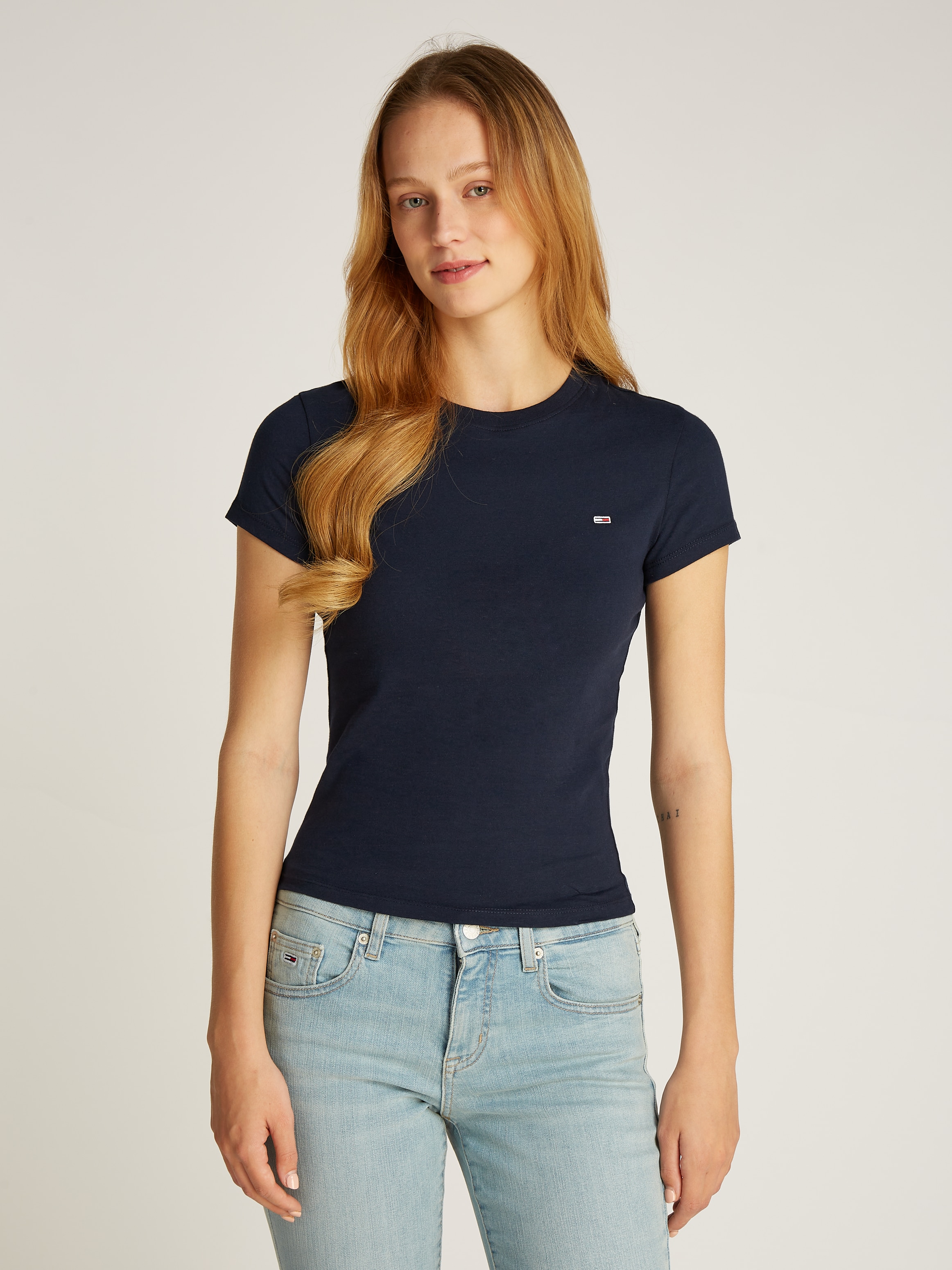 Tommy Jeans T-Shirt »TJW 2PACK C-NECK TEE«, (Packung, 2 tlg., 2er), mit Logo-Stickerei