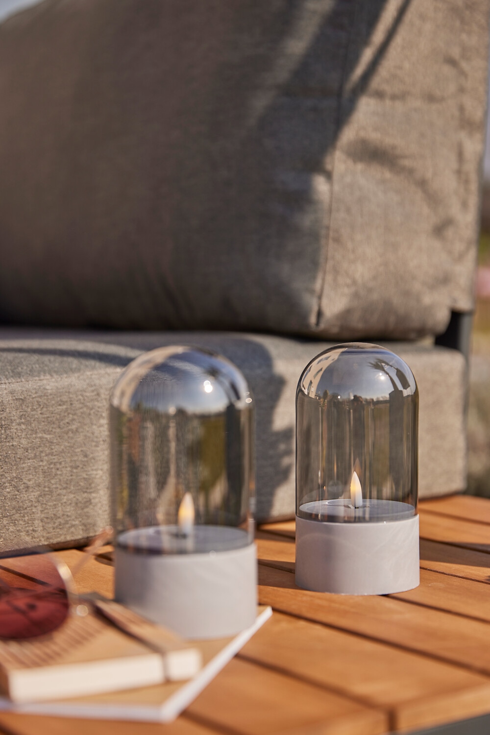 Brilliant LED Tischleuchte »Illusion mit Batterie (exkl.)« LED-Modul 2 Stk. LED-Kerzen Tischleuchten 2er-Set, 16x8 cm, Rauchglas, 2500 K, grau