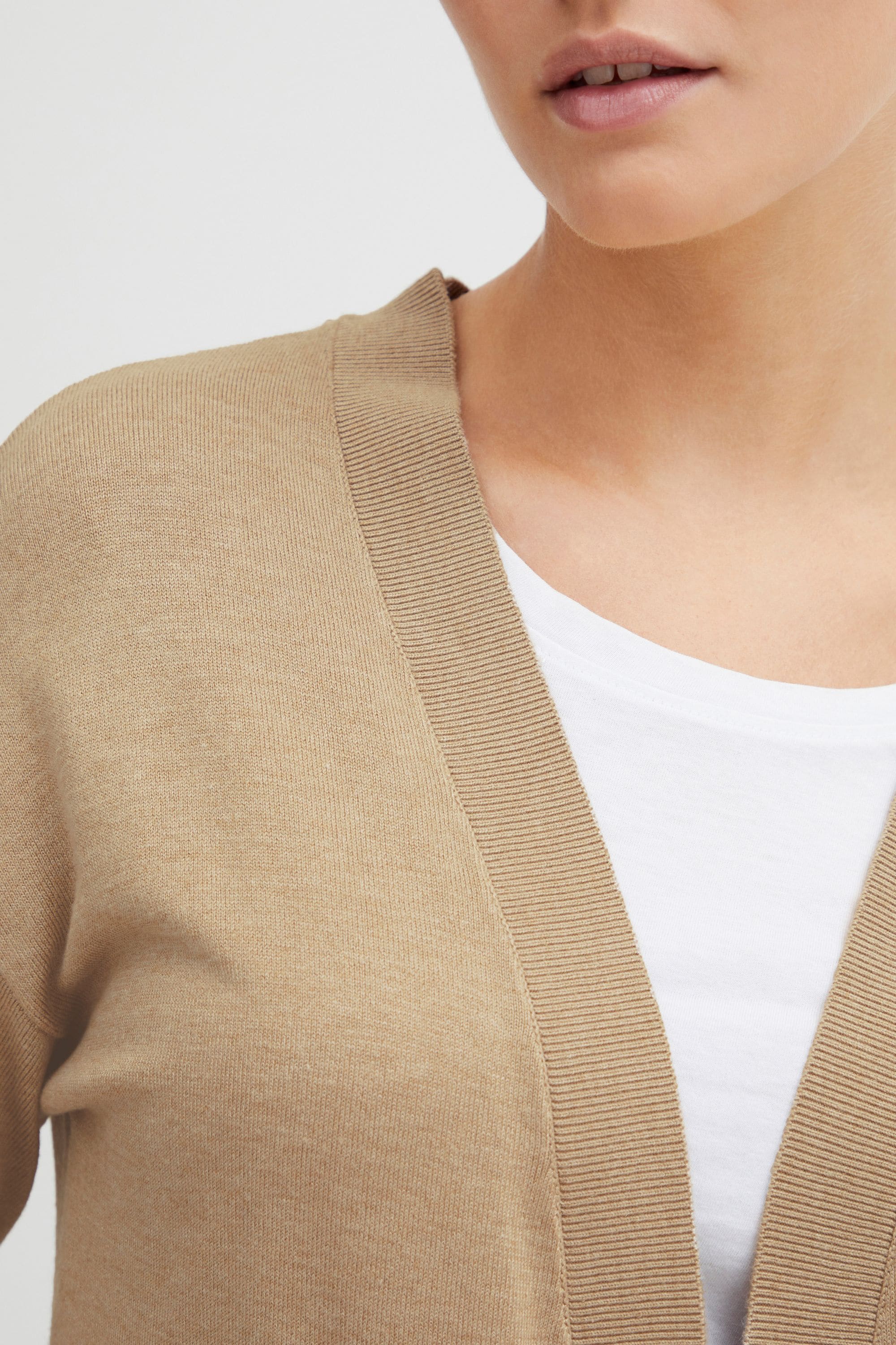 OXMO Strickjacke »Strickjacke OXKat«