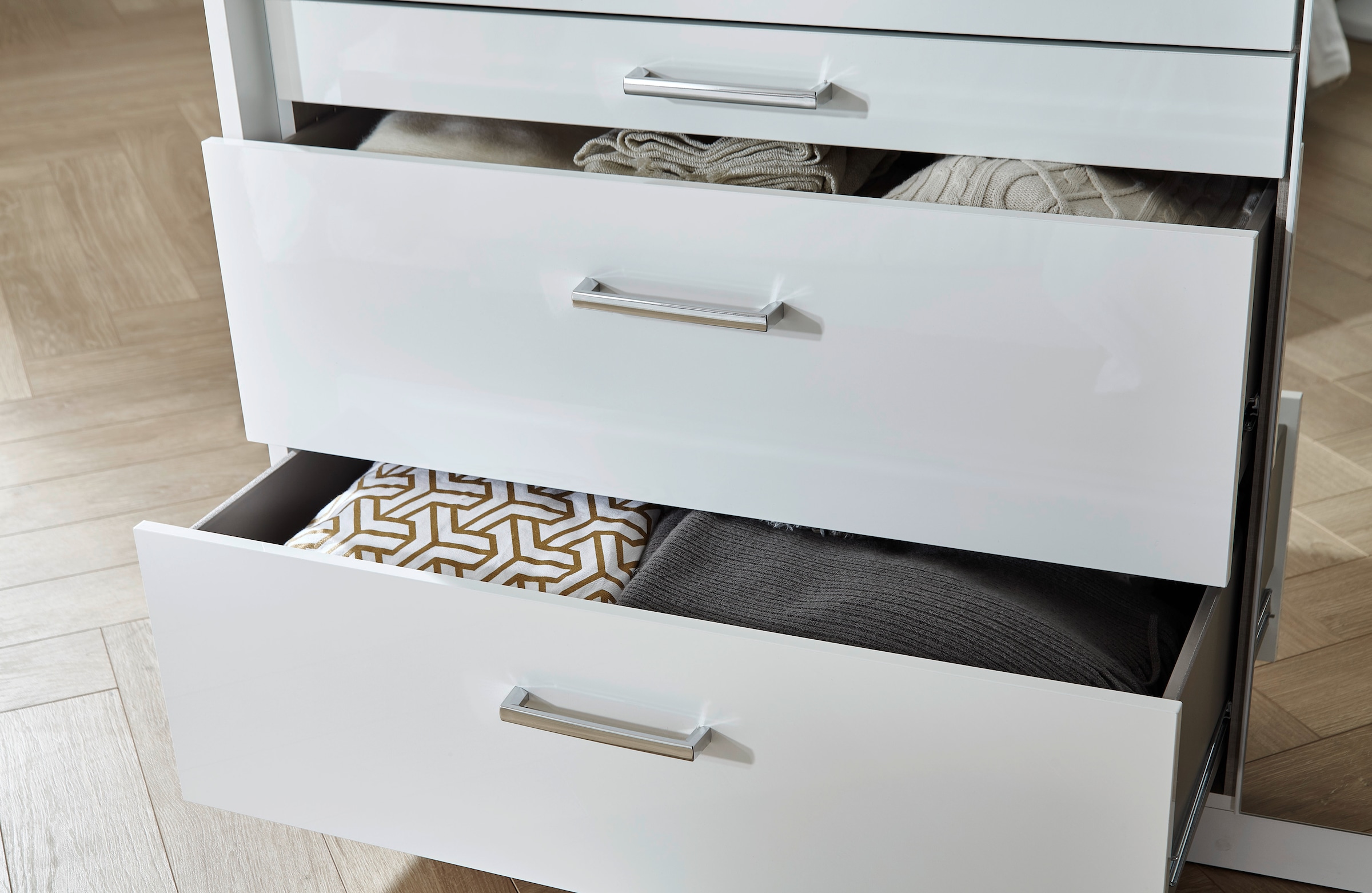 rauch Drehtürenschrank »Kleiderschrank Schrank Garderobe Garderobenschrank Topseller HOMBURG« mit Spiegel, oberer Schubkasten mit Einteilung MADE IN GERMANY