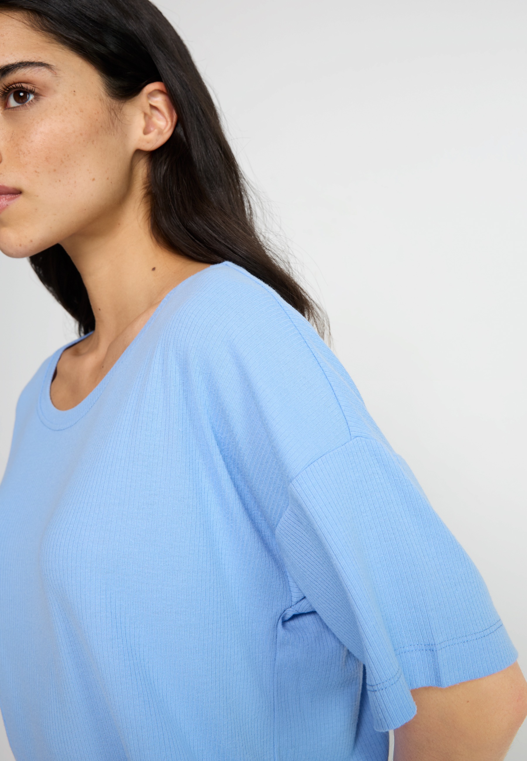 LSCN by LASCANA Pyjama Set, 2 tlg. mit kleiner Zierknopfleiste an der Hose