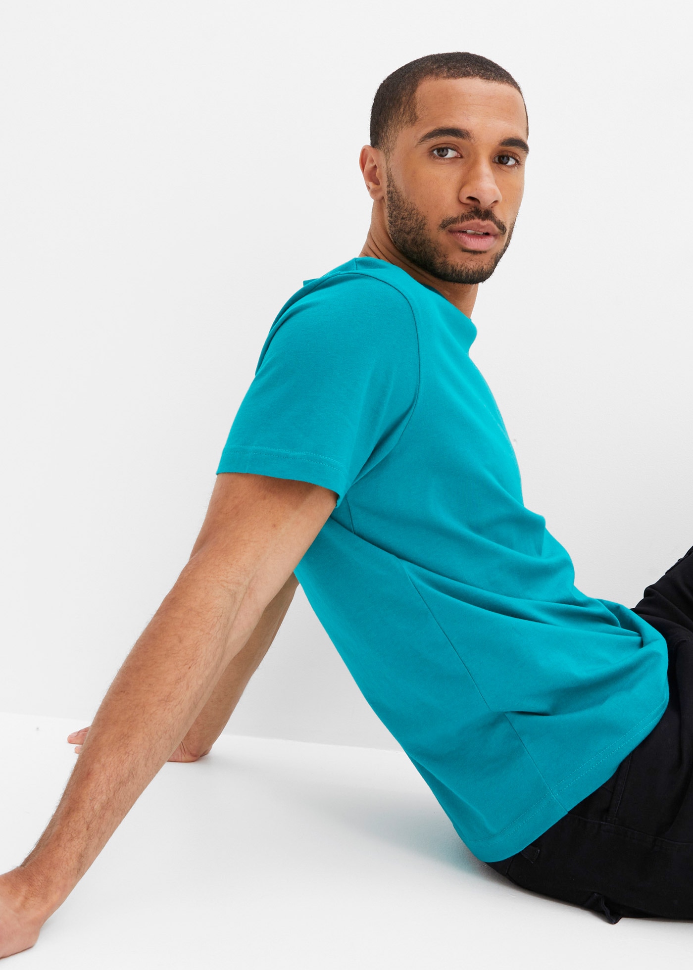 bonprix T-Shirt »T-Shirt (5er Pack)« Packung, 5er, 5 Stk. Regular Fit, Kurzarm, für warme Tage, aus Baumwolle und Viskose