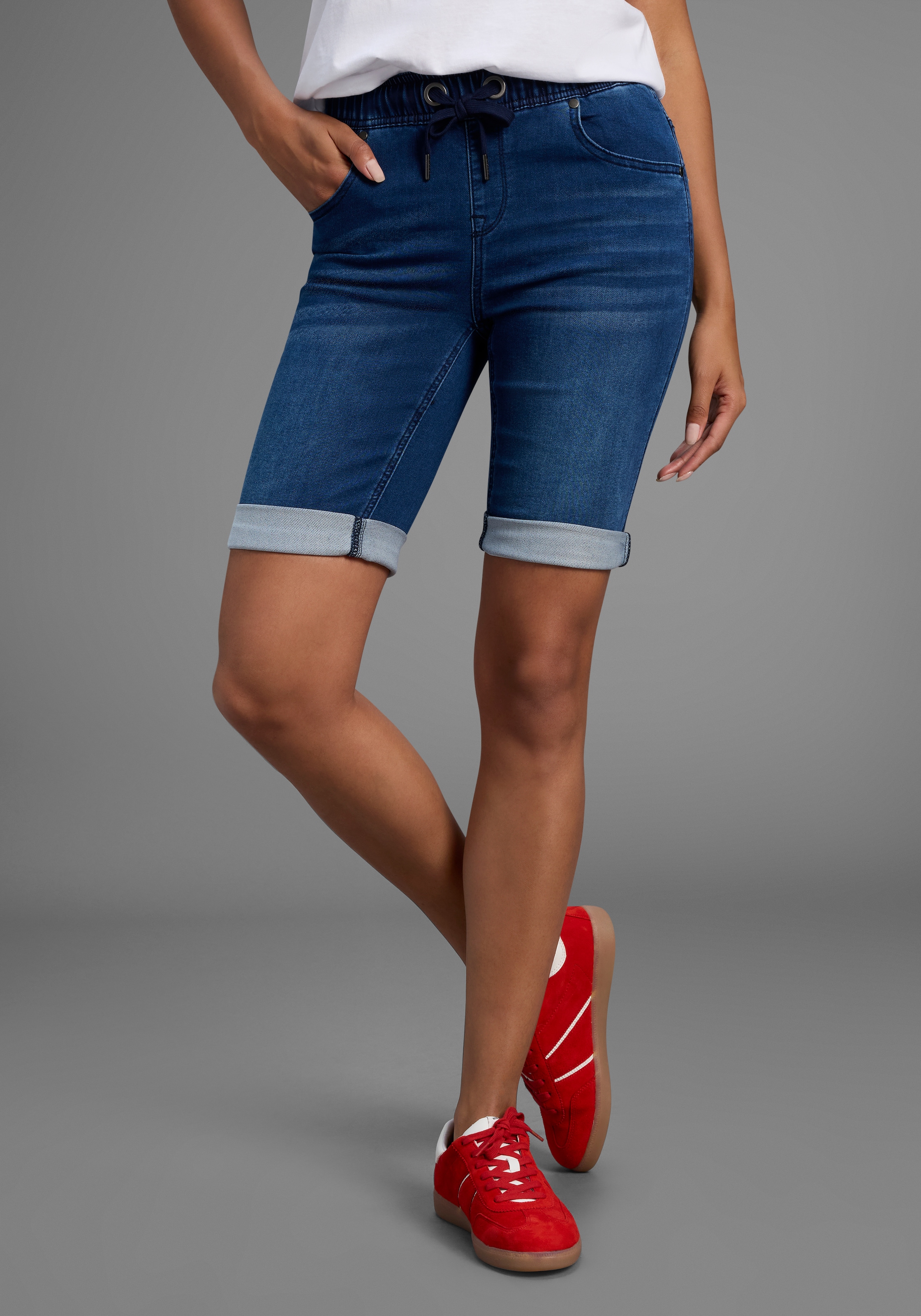Arizona Jogg-Jeansbermudas hohe Leibhöhe,  krempelbare Beinabschlüsse,  Used-Look
