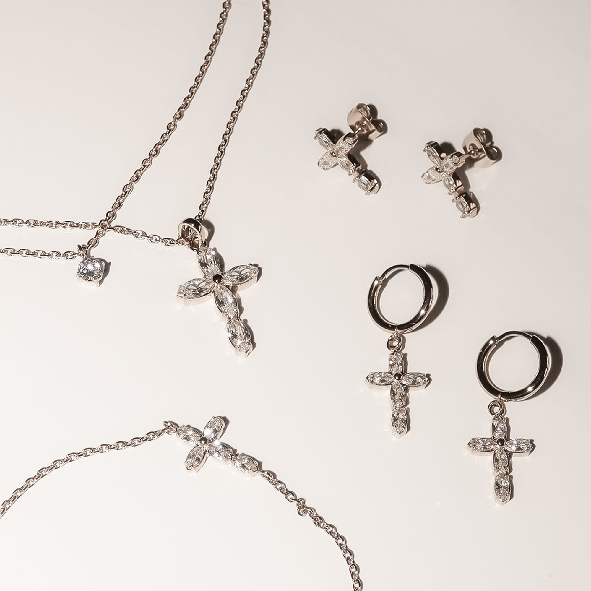 Tamaris Paar Ohrstecker »Cross, Kreuz-Design«