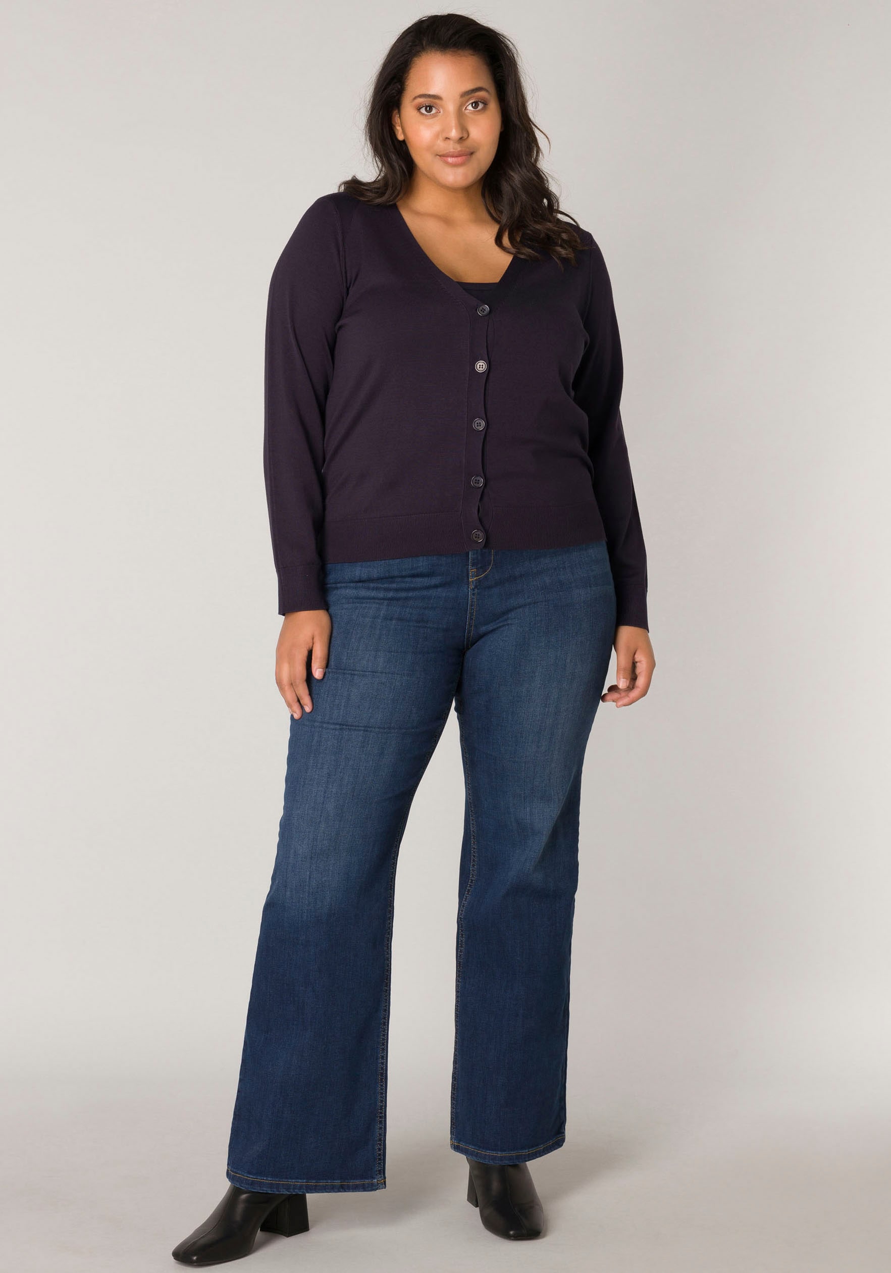 Base Level Curvy Cardigan »BAS-YVONNE«