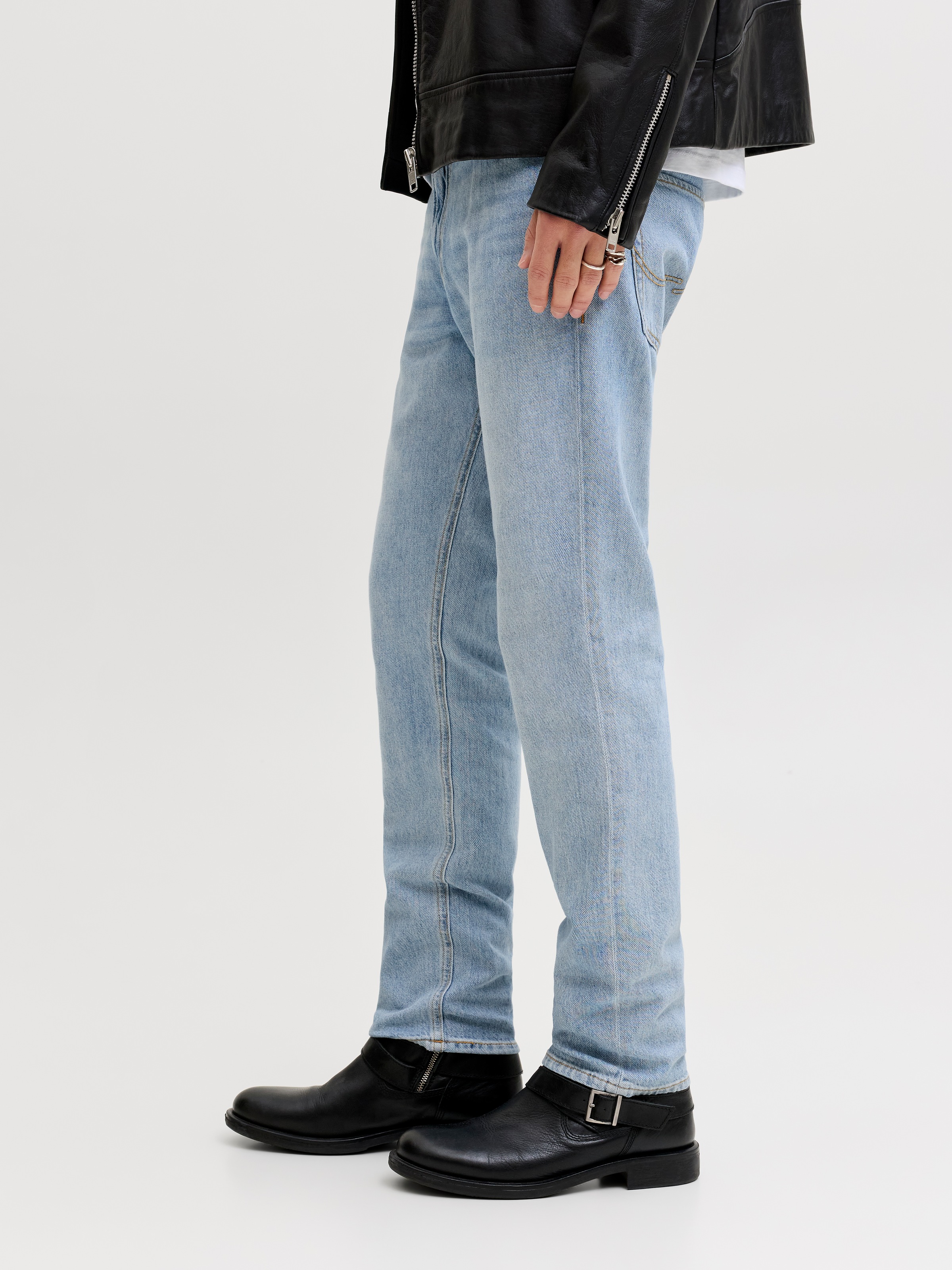 Jack & Jones Regular-fit-Jeans »JJICLARK im Used-Look, Stretchkomfort und niedrige Leibhöhe« Baumwollmischung, regular fit