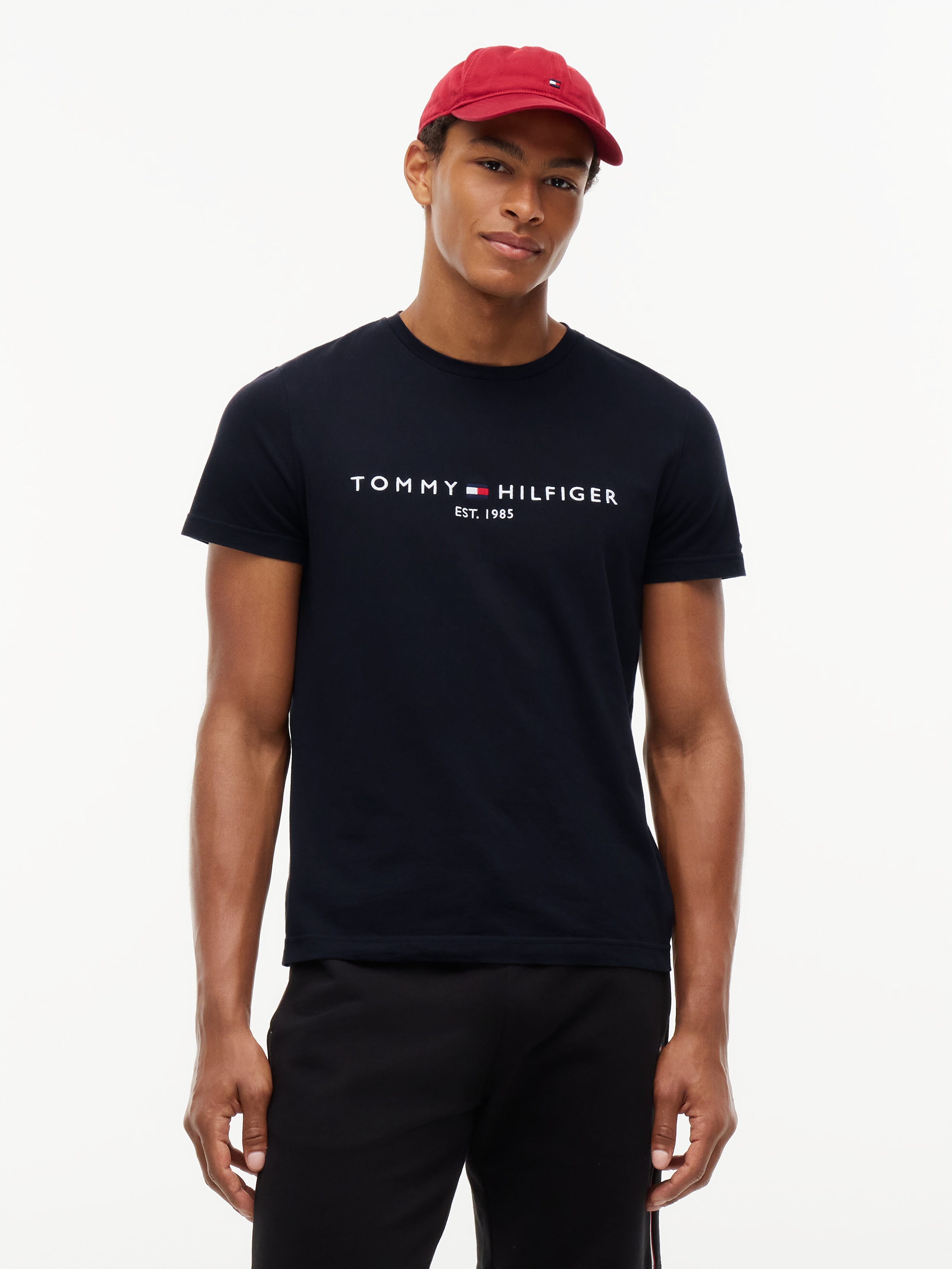 Tommy Hilfiger T-Shirt »TOMMY FLAG HILFIGER TEE« aus Bio-Baumwolle, Regular Fit
