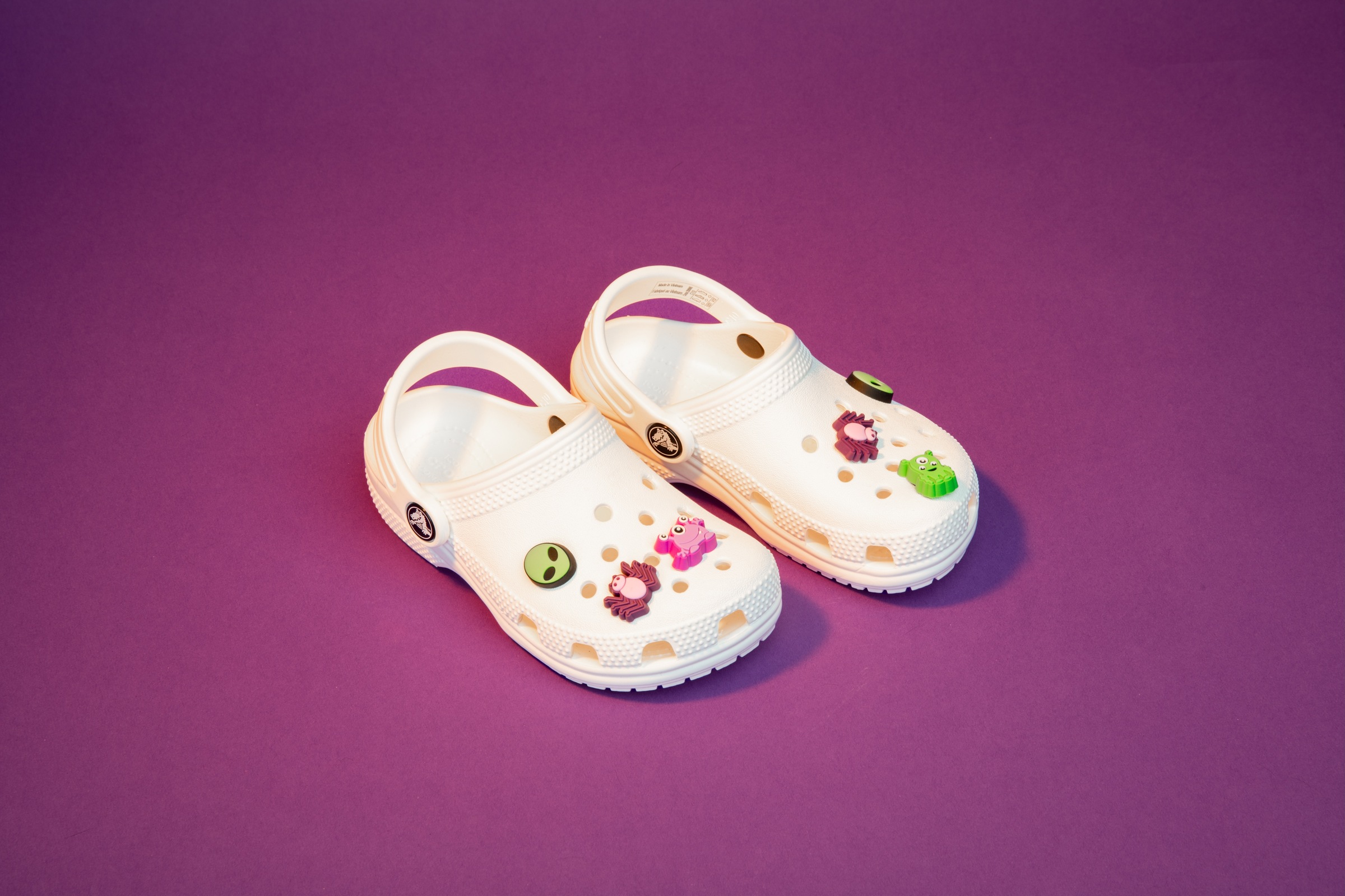 Crocs Clog »Classic Clog K«, Hausschuh, Schlappen, Sandale mit Fersenriemen