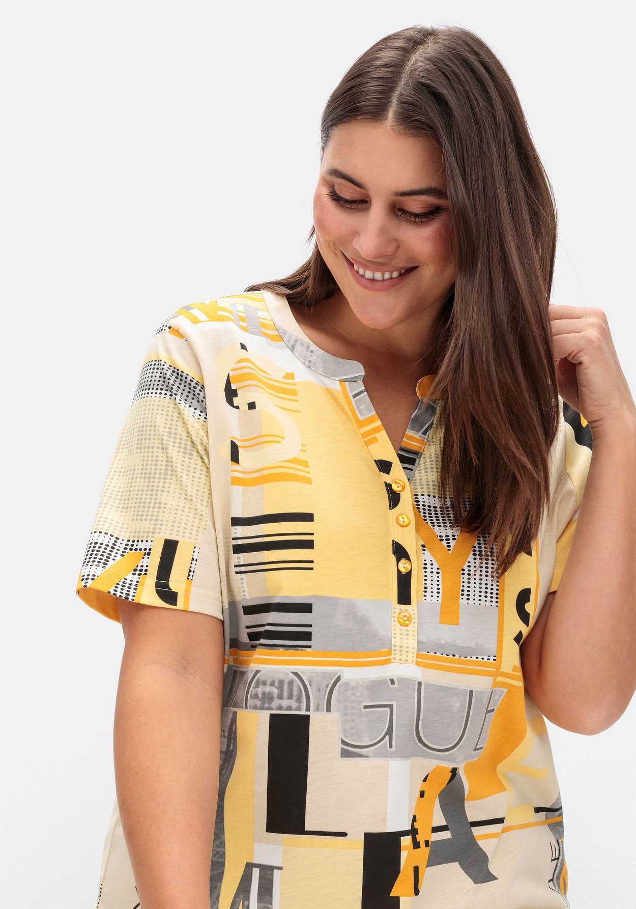 Sheego T-Shirt »Shirt mit Grafikprint und Knopfleiste«