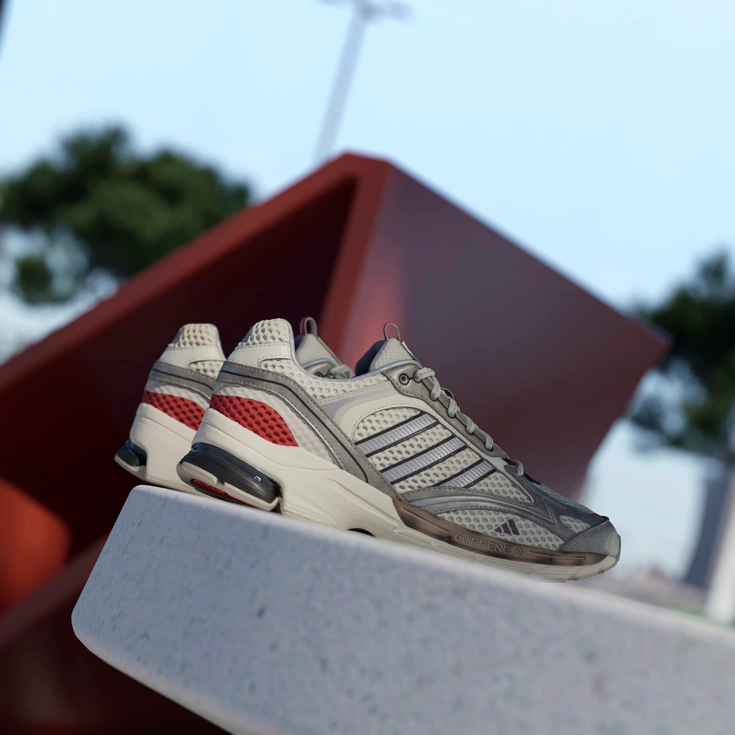 adidas Sportswear Sneaker »SPIRITAIN 2000«  inspiriert vom Design des adistar control
