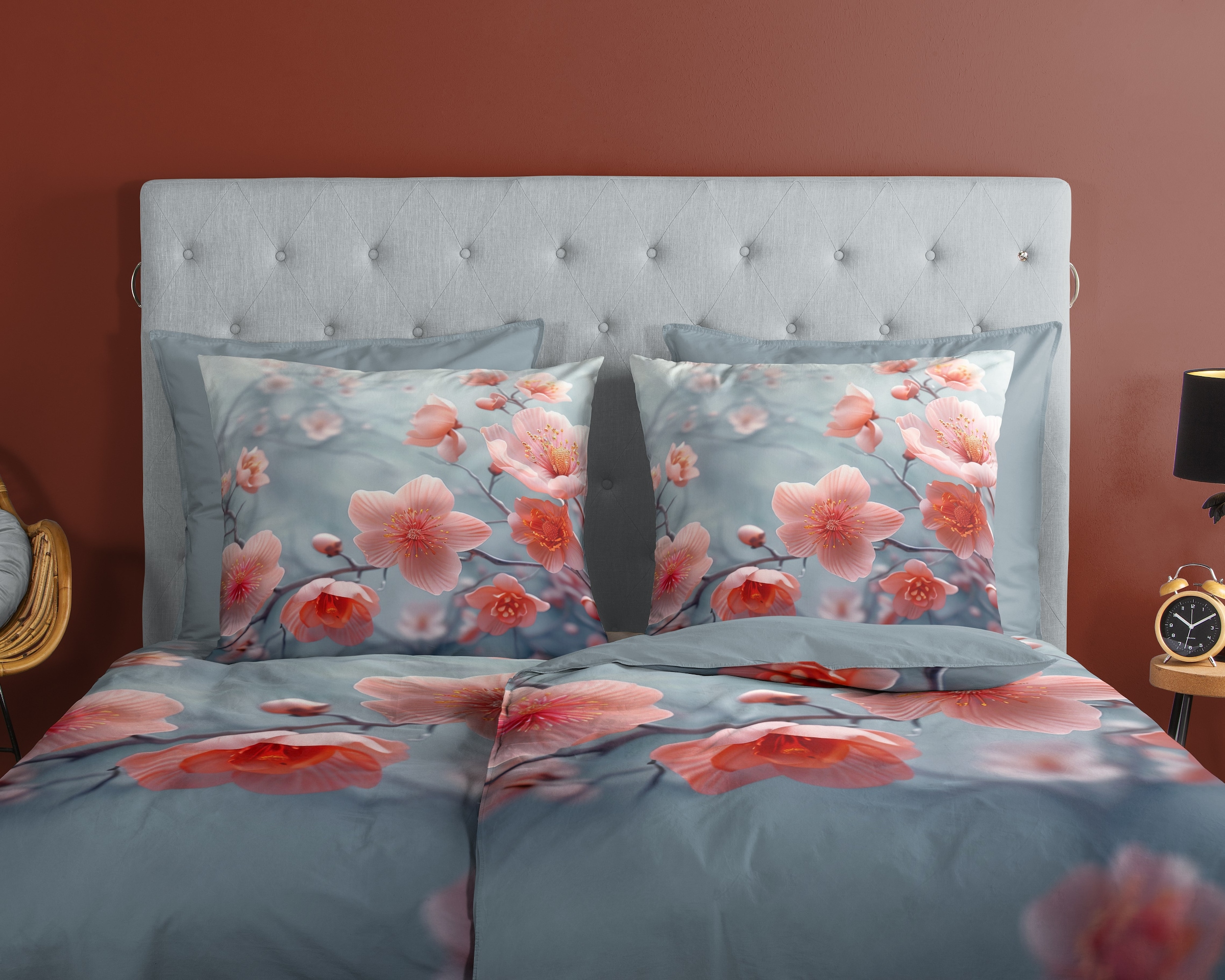 good morning Wendebettwäsche »Sartre«, Baumwolle, Renforcé, 135x200, Reißverschluss, Wendeoptik, Blumen, Grau