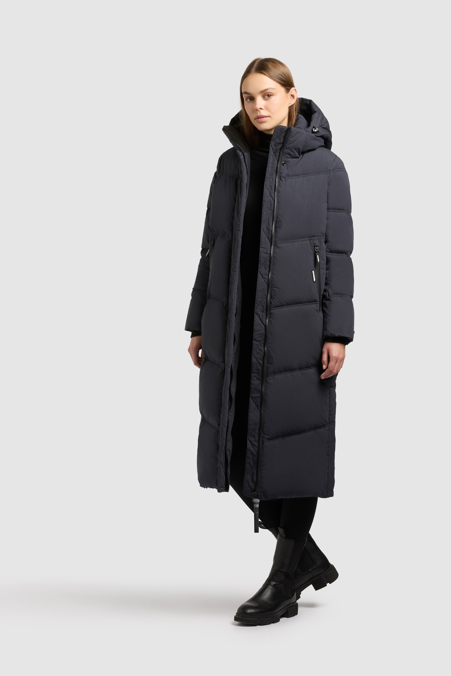 khujo Steppmantel »RITZ«, praktische Seitenschlitze mit Reißverschluss, abnehmbare Kapuze
