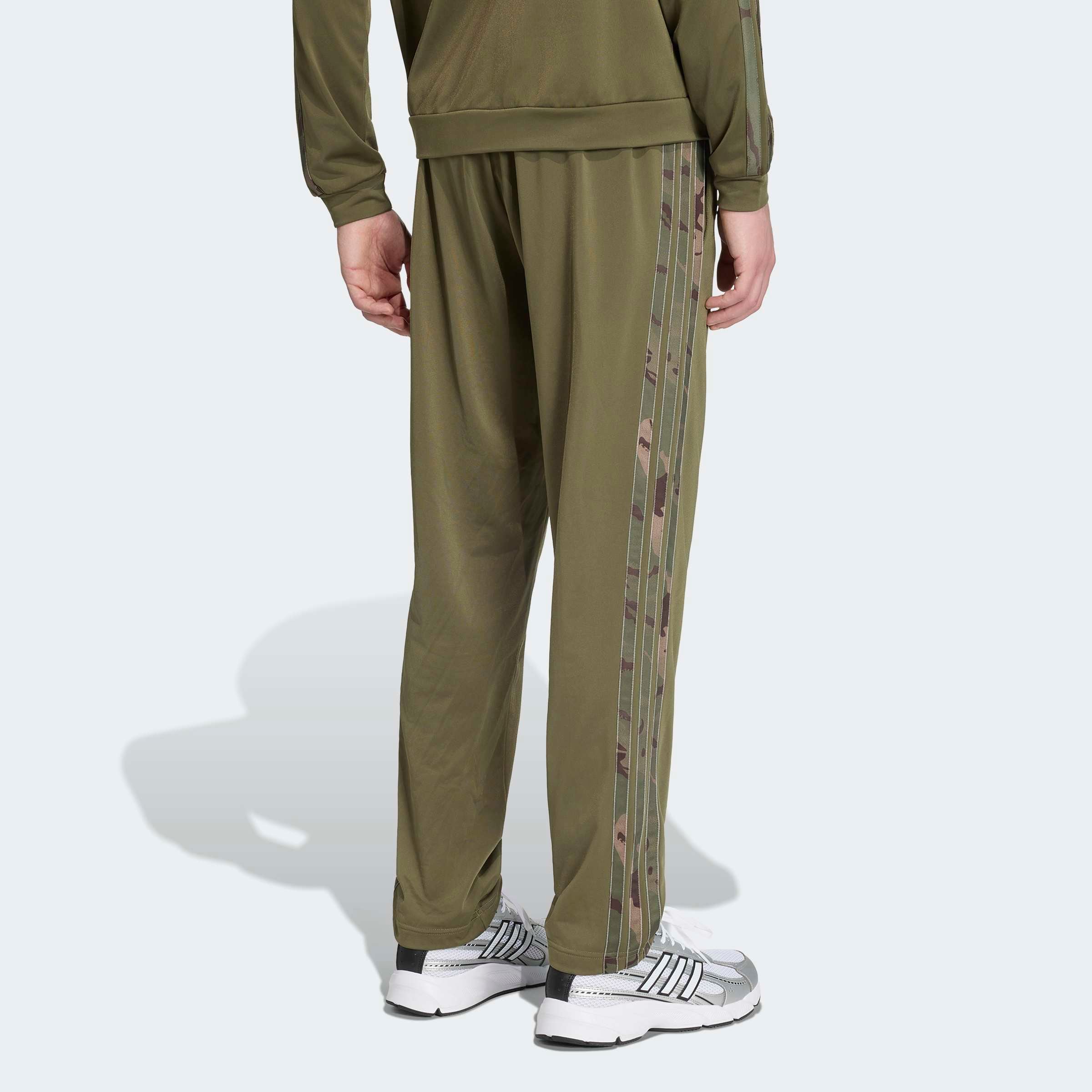 adidas Sportswear Sporthose »3-STREIFEN CAMOUFLAGE, REGULÄR GESCHNITTEN«