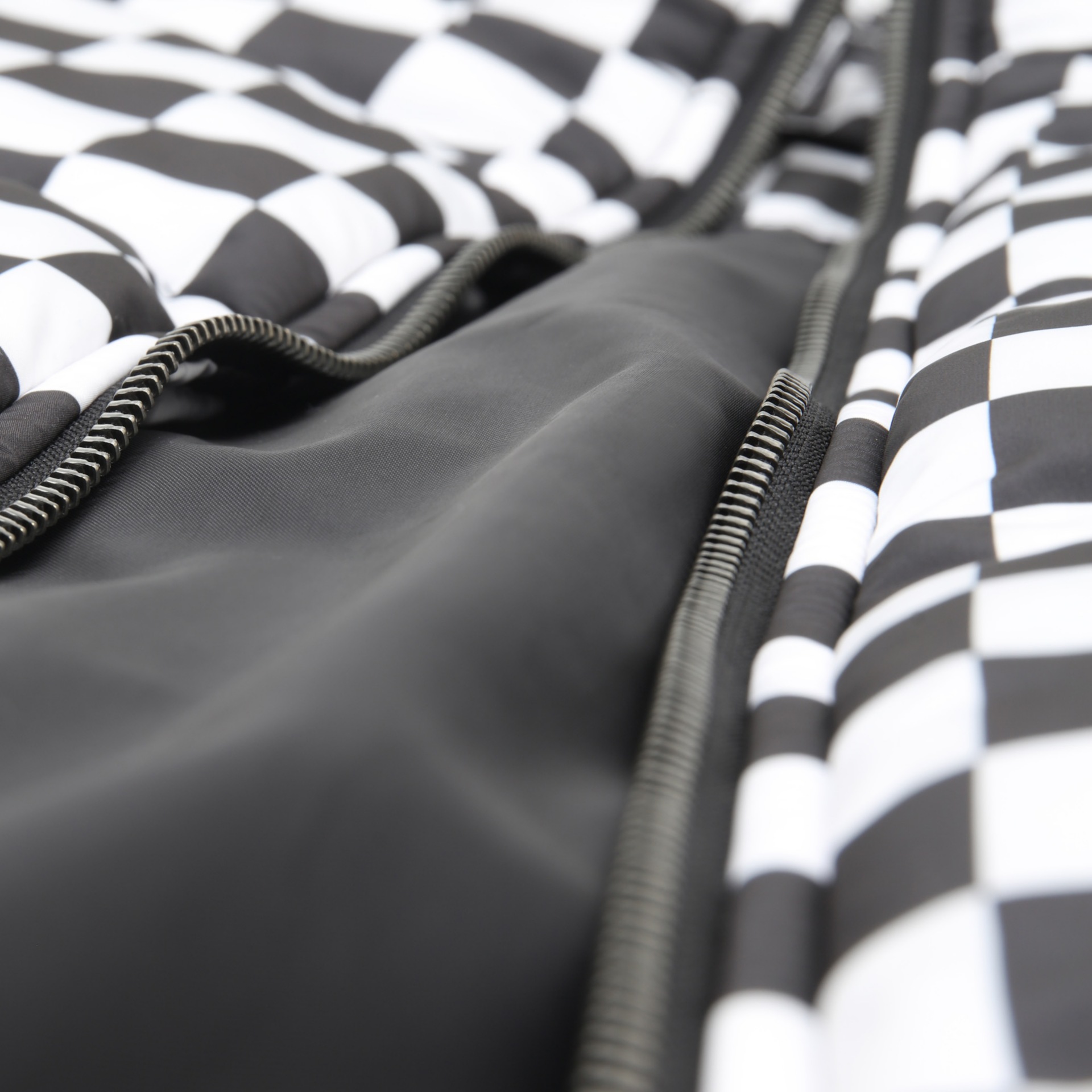 Vans Steppjacke »FOUNDRY PRINT PUFF MTE«, mit Kapuze, mit Waffelmuster
