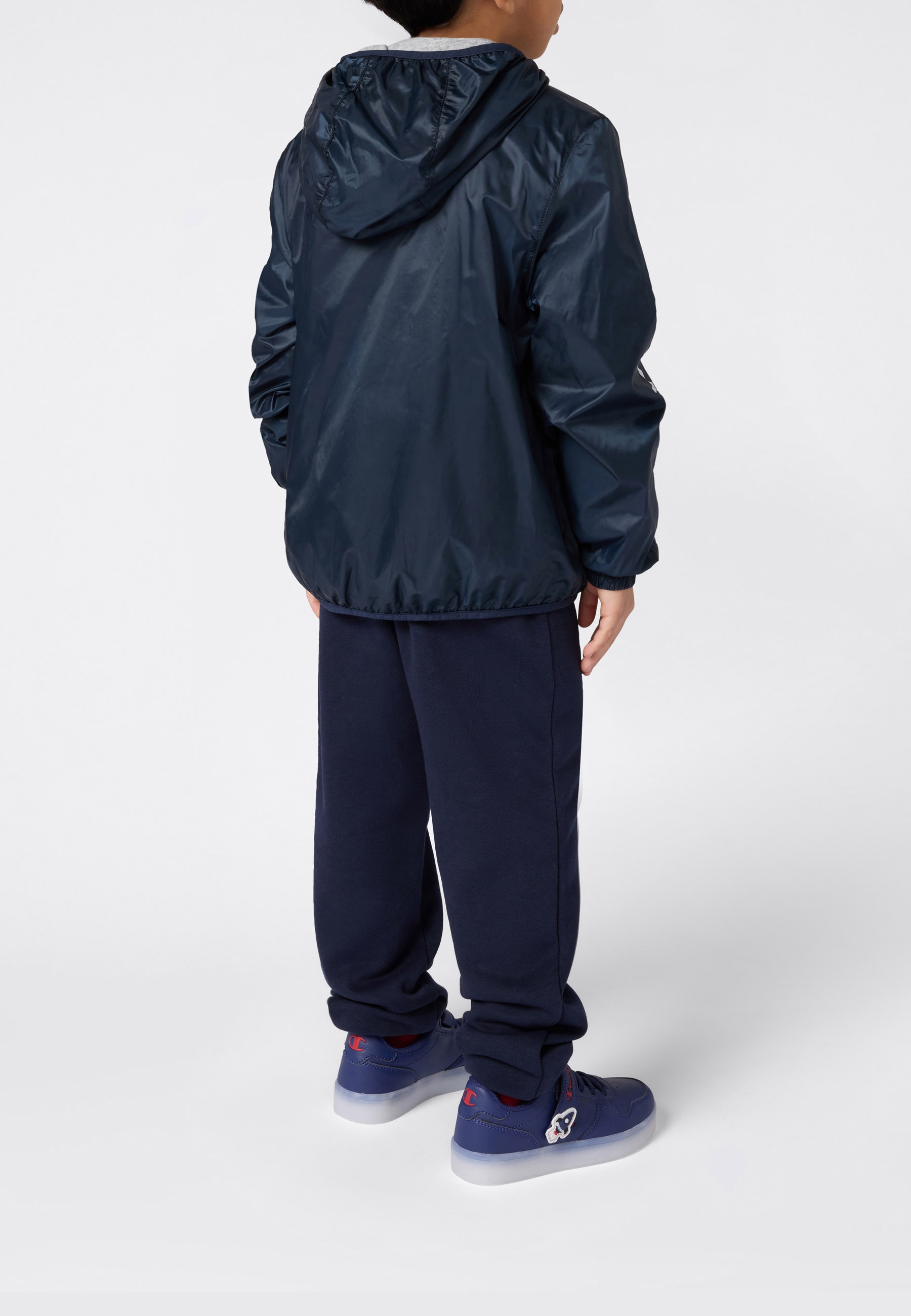 Champion Windbreaker »OUTDOOR Light Hooded Jacket with Large Logo« mit Kapuze