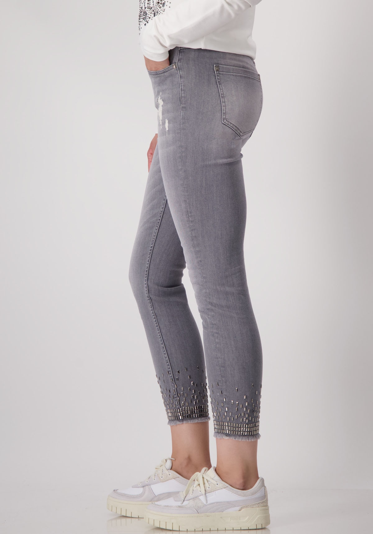 Monari Röhrenjeans, mit Glitzersteinchen