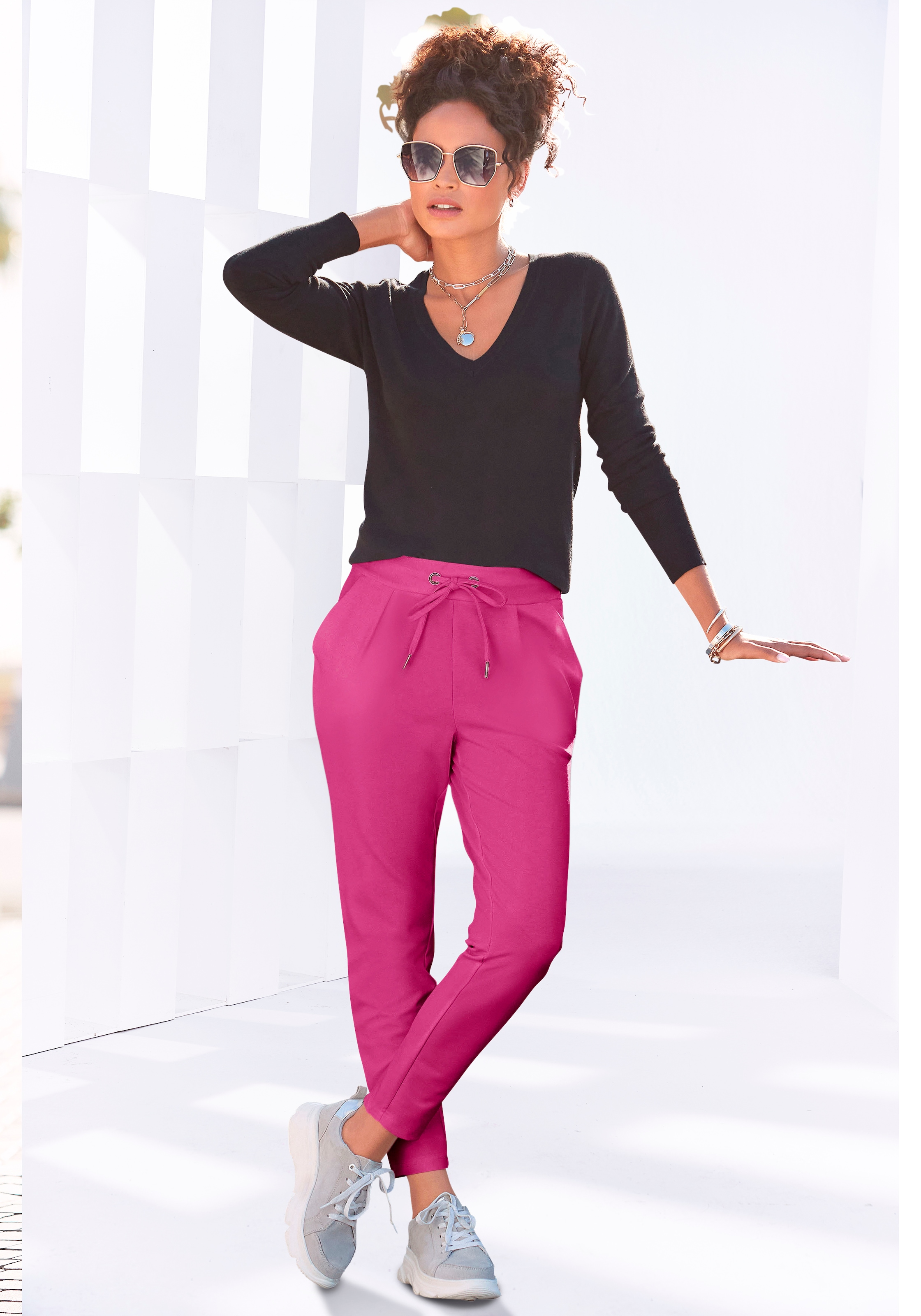 LASCANA Schlupfhose, mit Taschen, Jogginghose, elegant-sportlich, Jerseyhose