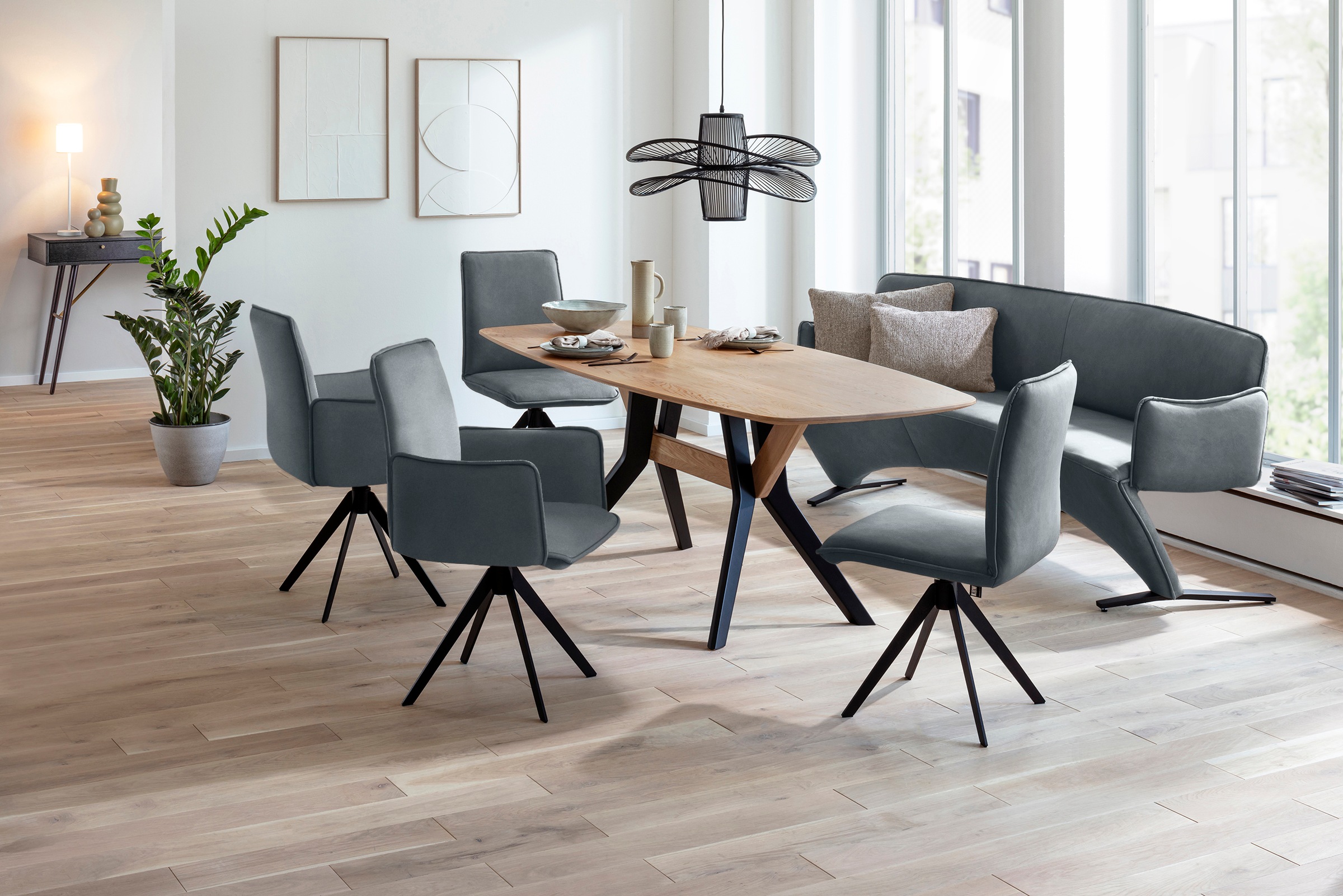 K+W Komfort & Wohnen Drehstuhl, Leder, Blitzdrehkreuz und Rückholfunktion, dekorativer 12mm Biese