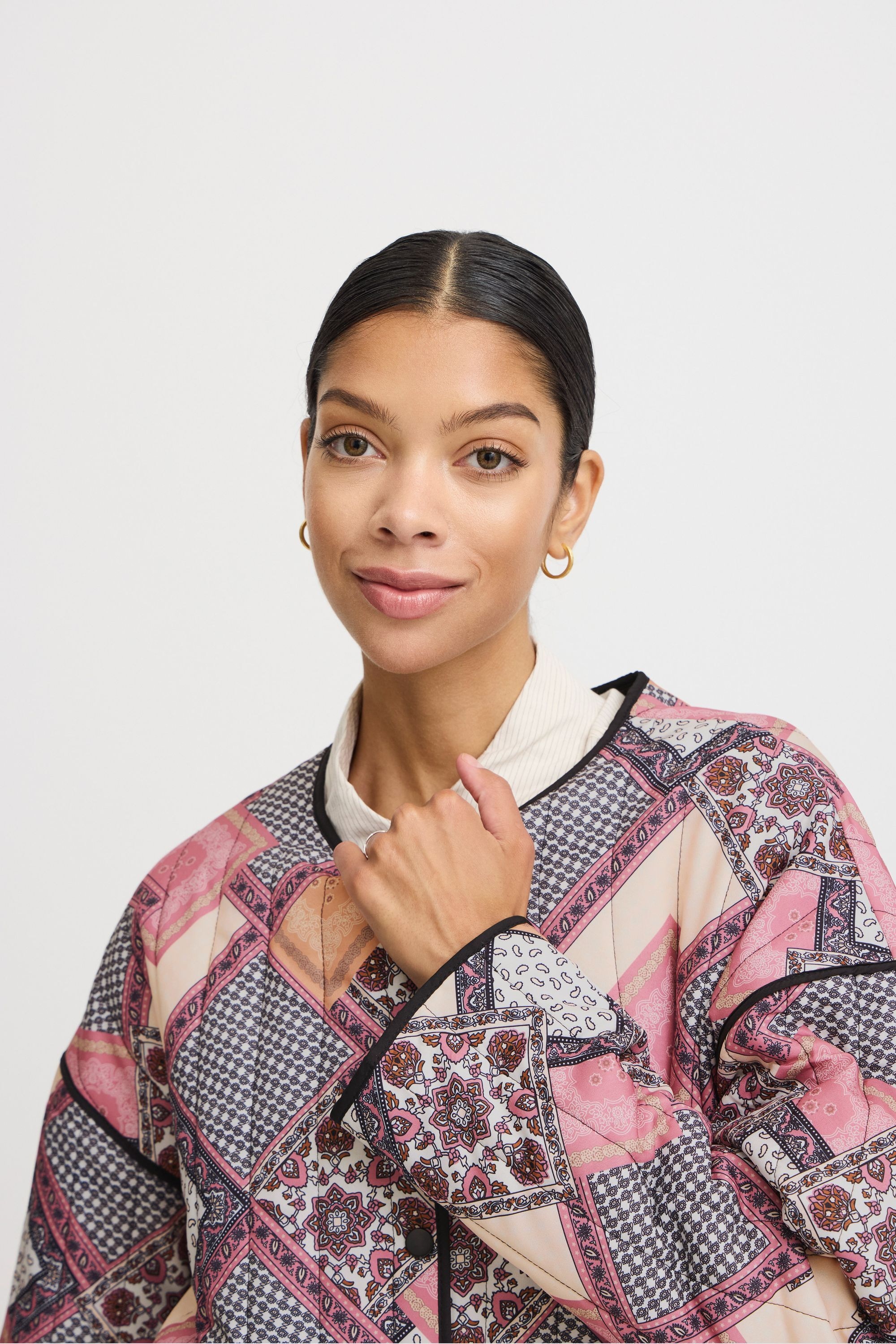 b.young Steppjacke »Steppjacke BYDELIGHT JACKET -«