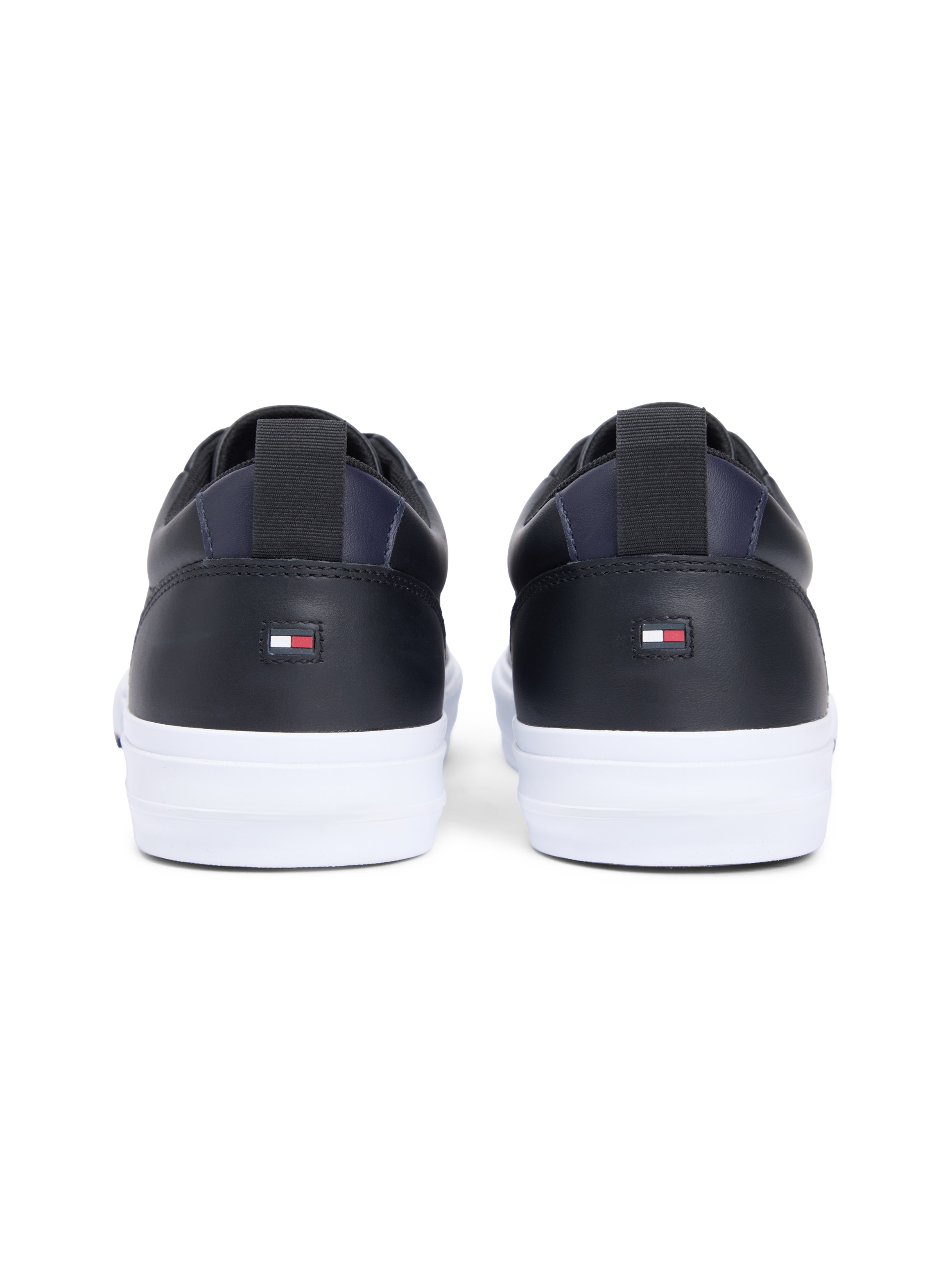Tommy Hilfiger Sneaker »HARLEM STREET LTH«  Freizeitschuh, Halbschuh, Schnürschuh mit TH-Logo -klein ausfallend