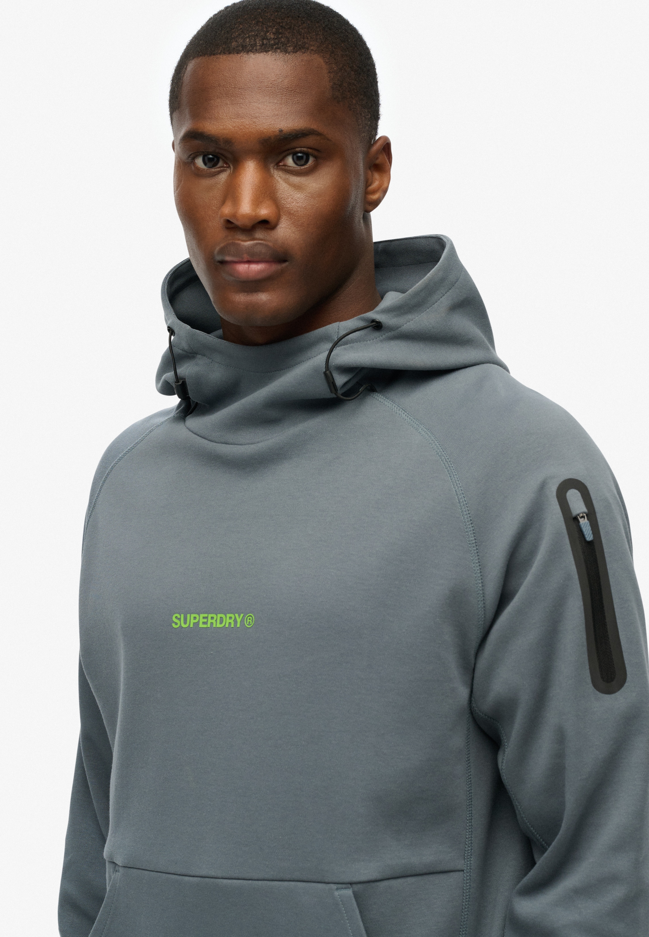 Superdry Kapuzensweatshirt »TECH LOGO HOOD«