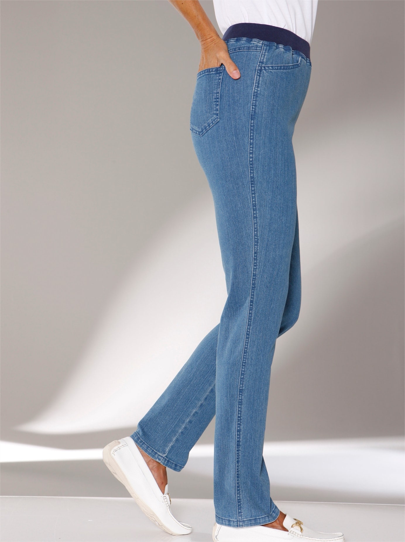 Classic Basics, Damen, Stretch-Jeans 1 Stk., blue-bleached, Extrakurzgrößen, 205 - Extrakurzgrößen, blue-bleached, Hose in weicher Stretch-Qualität