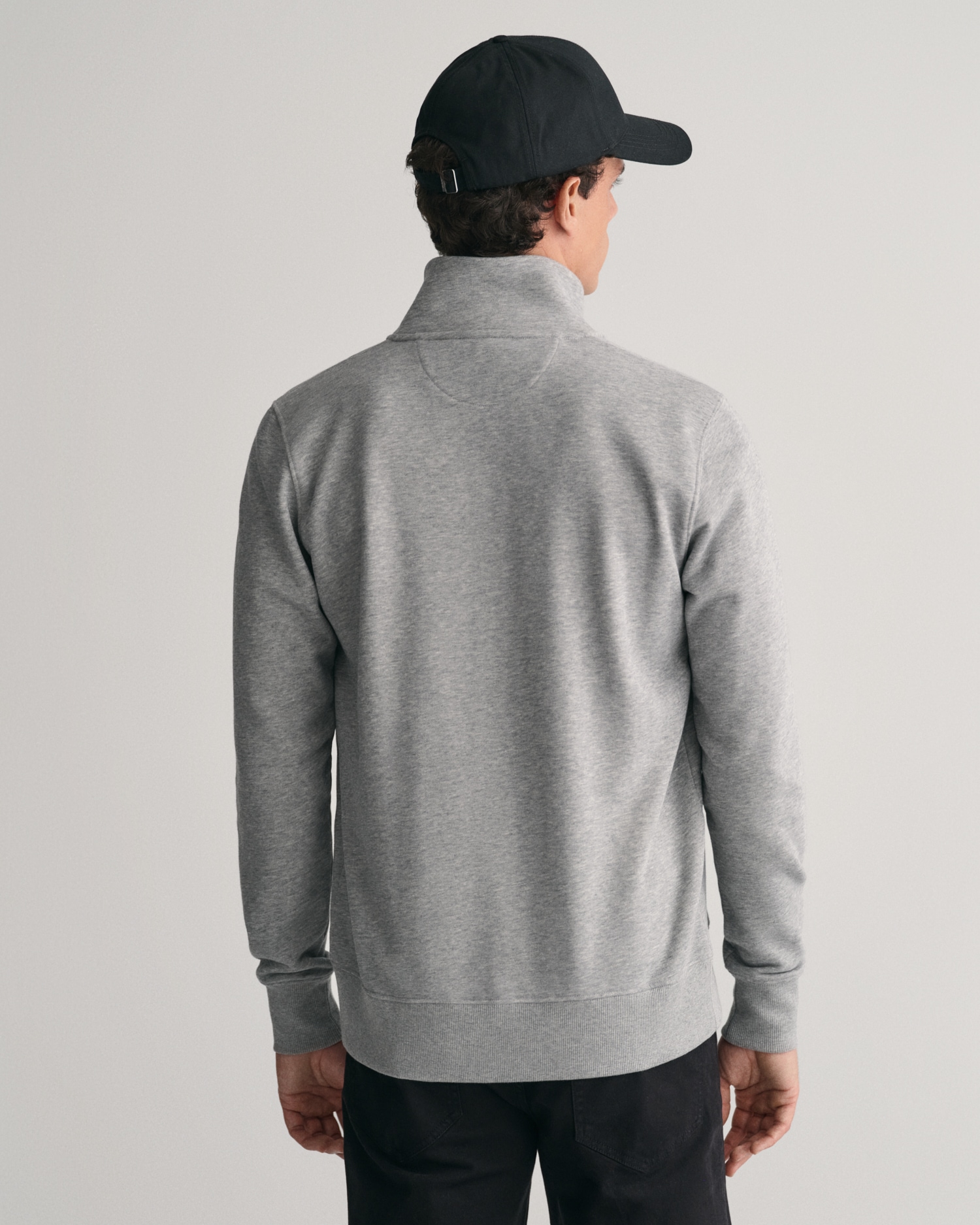 Gant Sweatshirt »REG SHIELD FULL Logostickerei auf ZIP SWEAT«, der mit bei Brust ♕