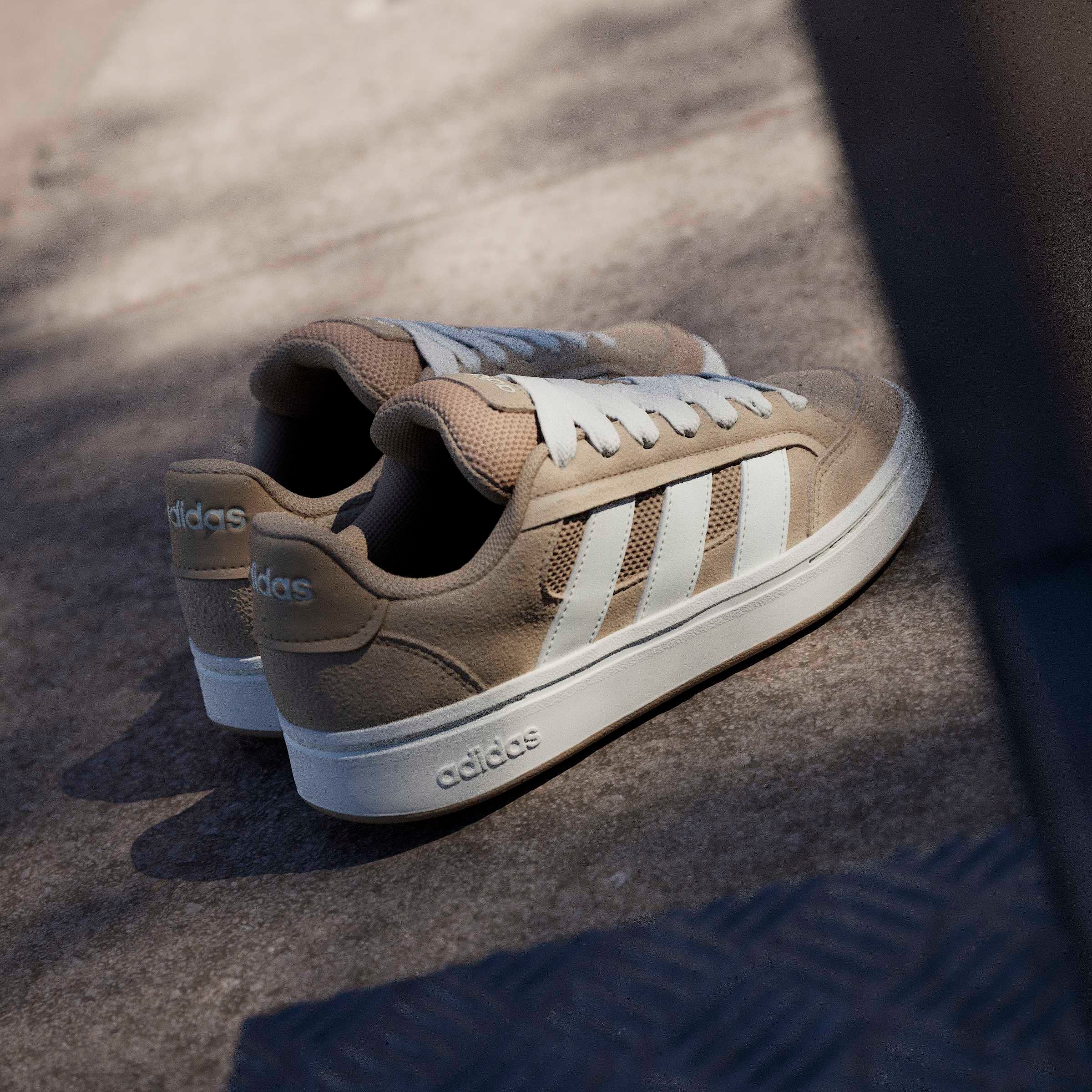 adidas Sportswear Sneaker »GRAND COURT ALPHA«  inspiriert vom Design des adidas campus 00