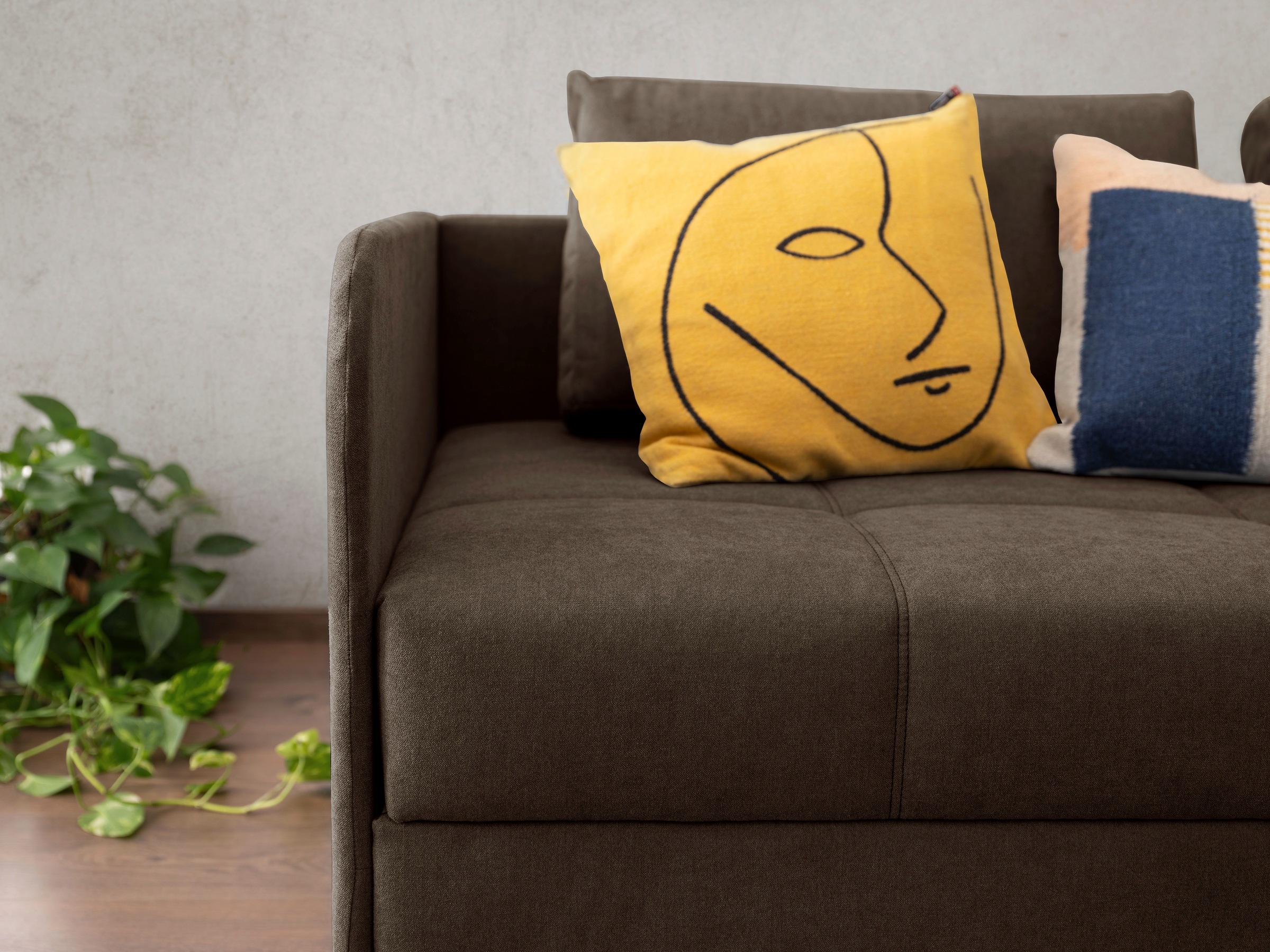 alina Schlafsofa »Marla« inkl. Stauraum & 2 Rückenkissen, Armlehne wahlweise links oder rechts