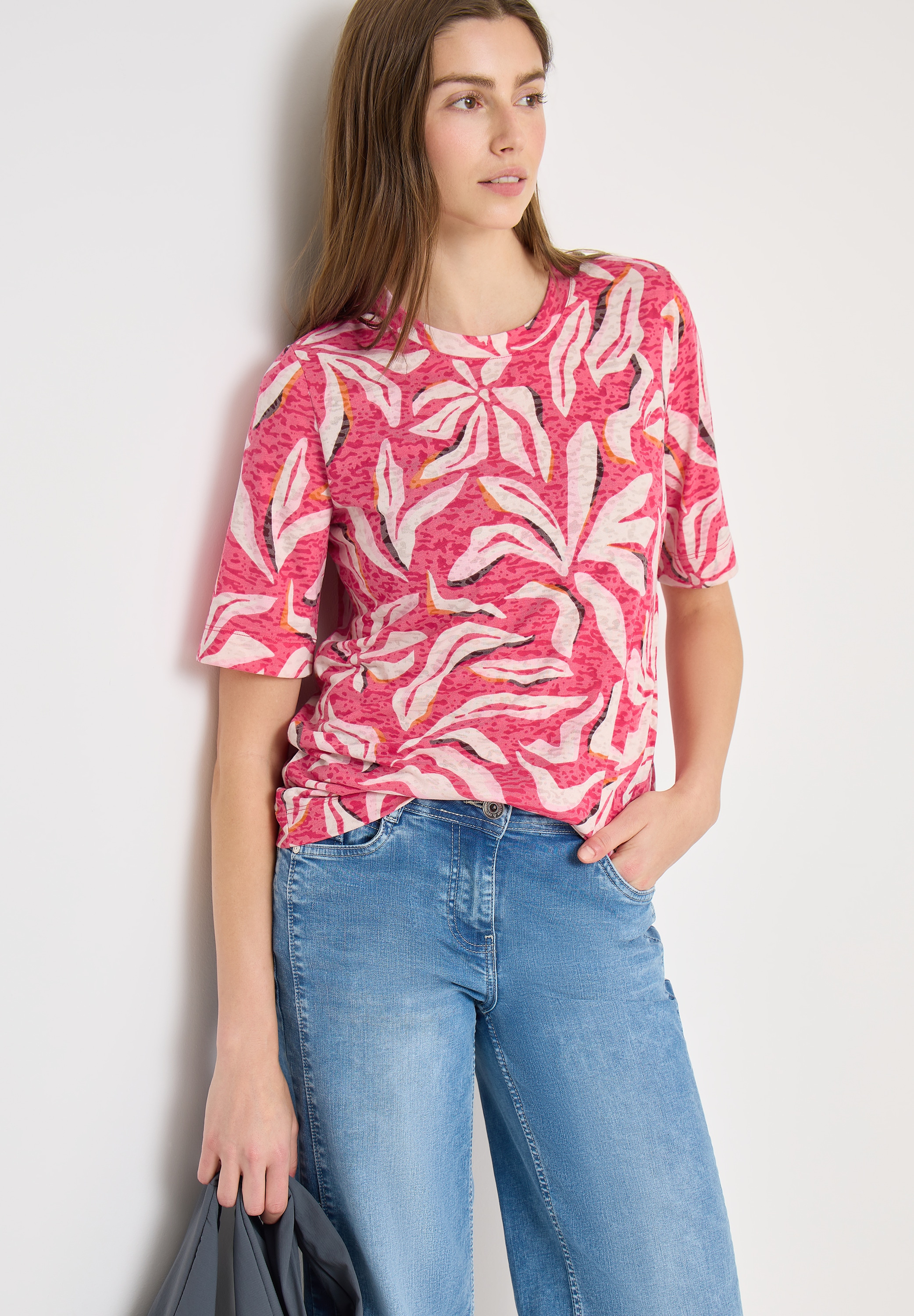 Cecil Rundhalsshirt Ausbrenner Shirt mit floralem Muster