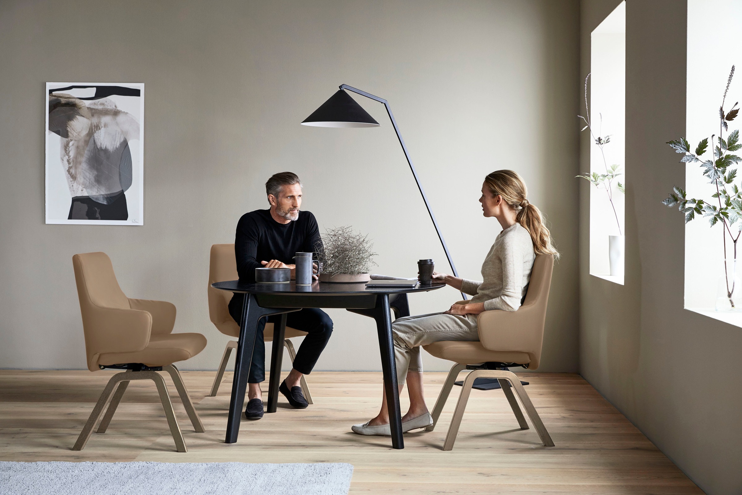 Stressless® Polsterstuhl »Laurel«, Microfaser DINAMICA, Low Back mit Armlehne, Größe L, mit schräggestellten Beinen in Schwarz
