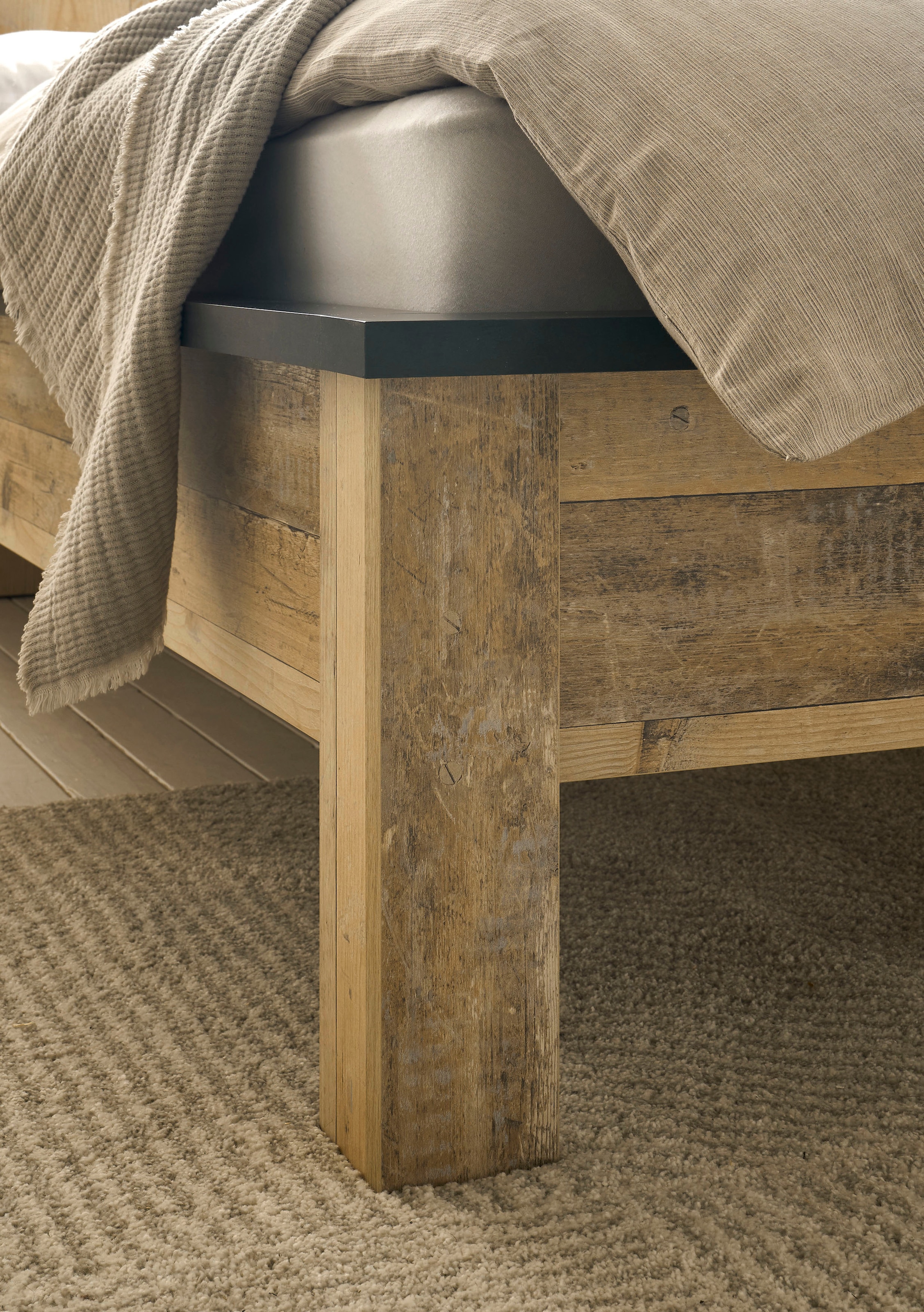 Home affaire Bettanlage »SHERWOOD« 3 Stk. tlg. Liegefläche Bett 180x200cm, 2 Nachttische mit jeweils 1 Schublade