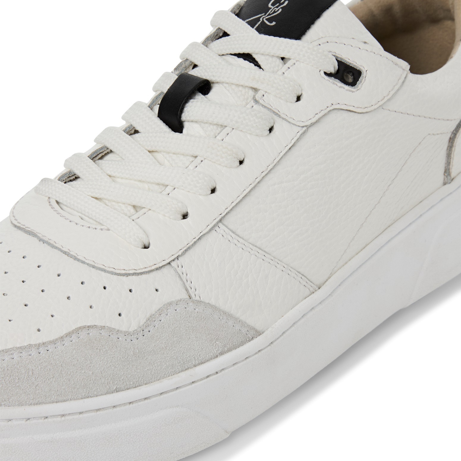 MARCO TOZZI by GMK Plateausneaker, Schnürschuh, Halbschuh, Freizeitschuh mit Logo auf der Schuhzunge