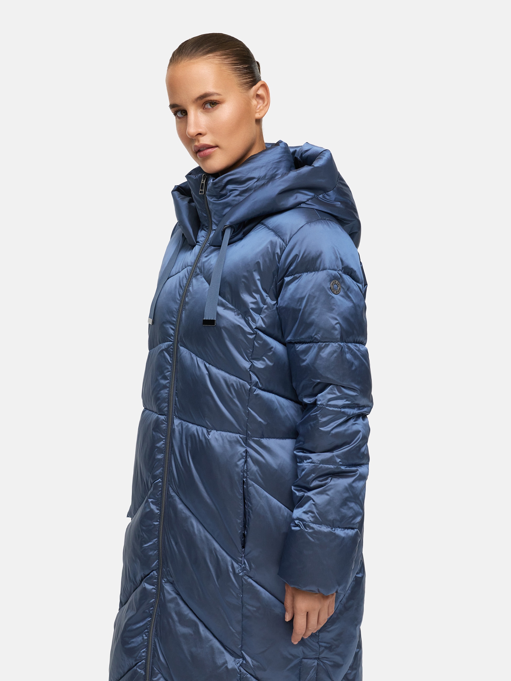 MANISA Steppmantel , mit Stehkragen und fester Kapuze und dekorativen Strickbändern
