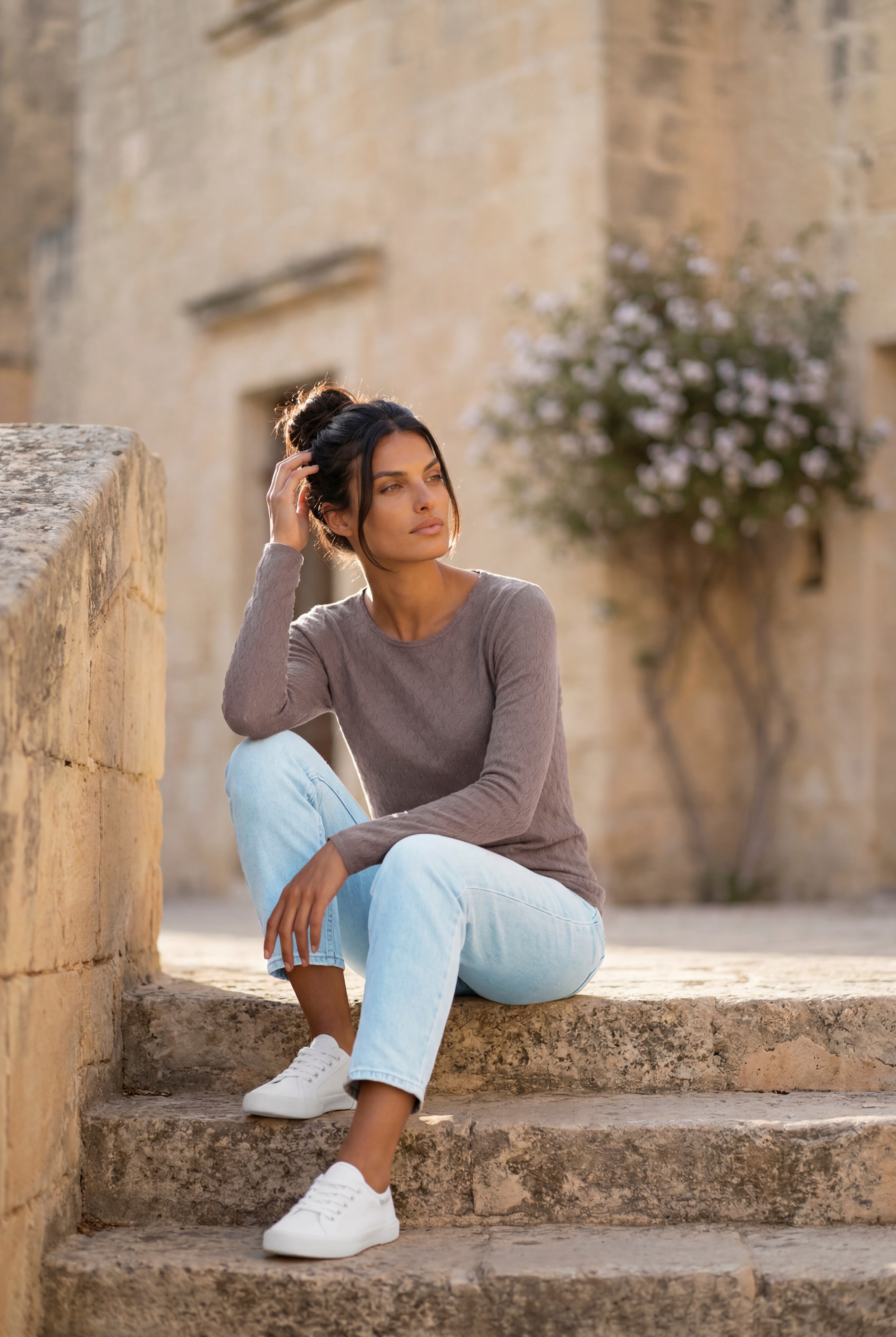 Vivance Langarmshirt »mit modischem Ajour-Muster« aus leichtem Feinstrick mit Ajourmuster