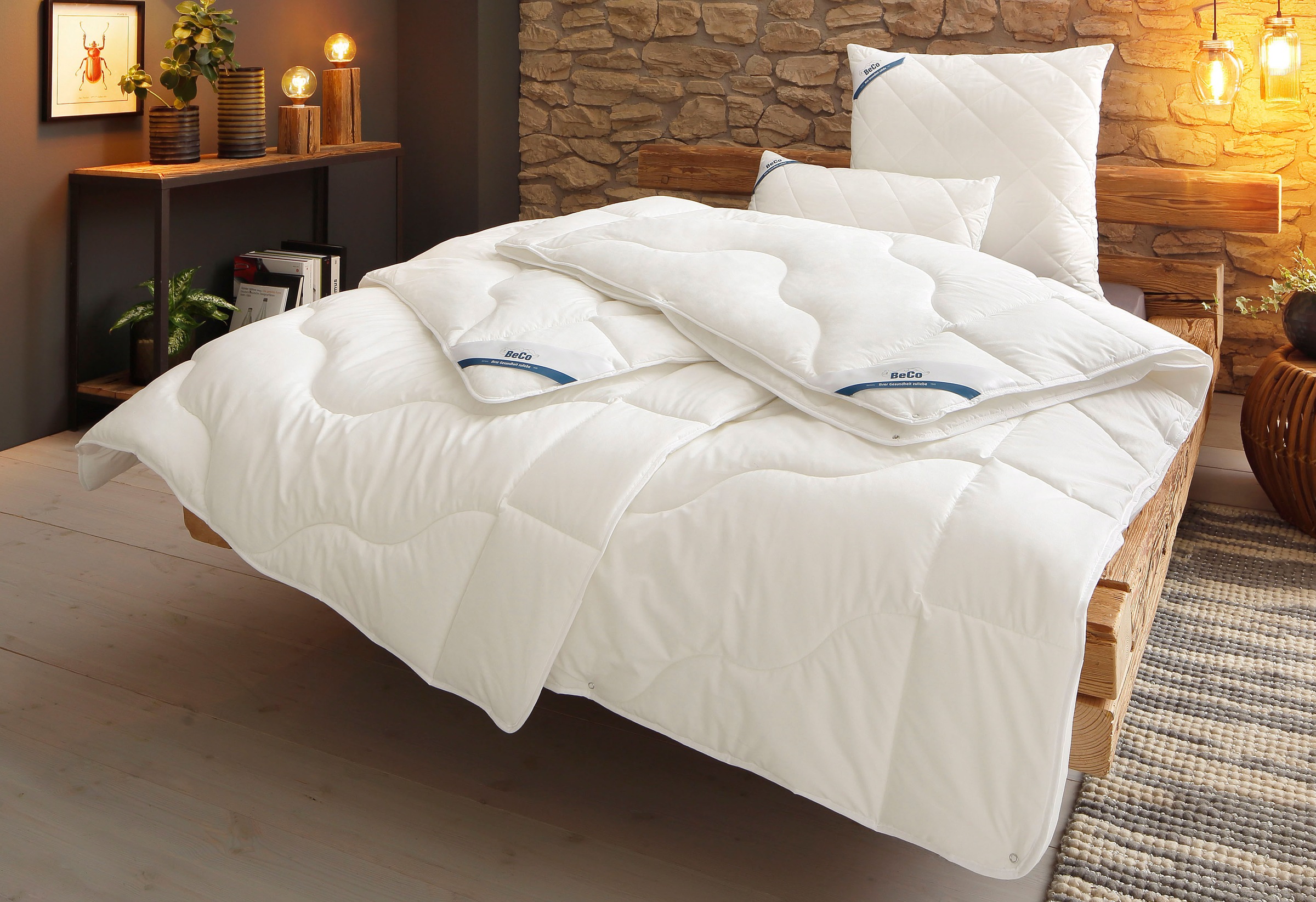 Beco Microfaserkissen »BeCo Greenfirst gestepptes Kopfkissen 40x80 & 80x80cm«, Füllung: Faserbällchen, Bezug: Microfaser-Feinbatist, (1 St.)