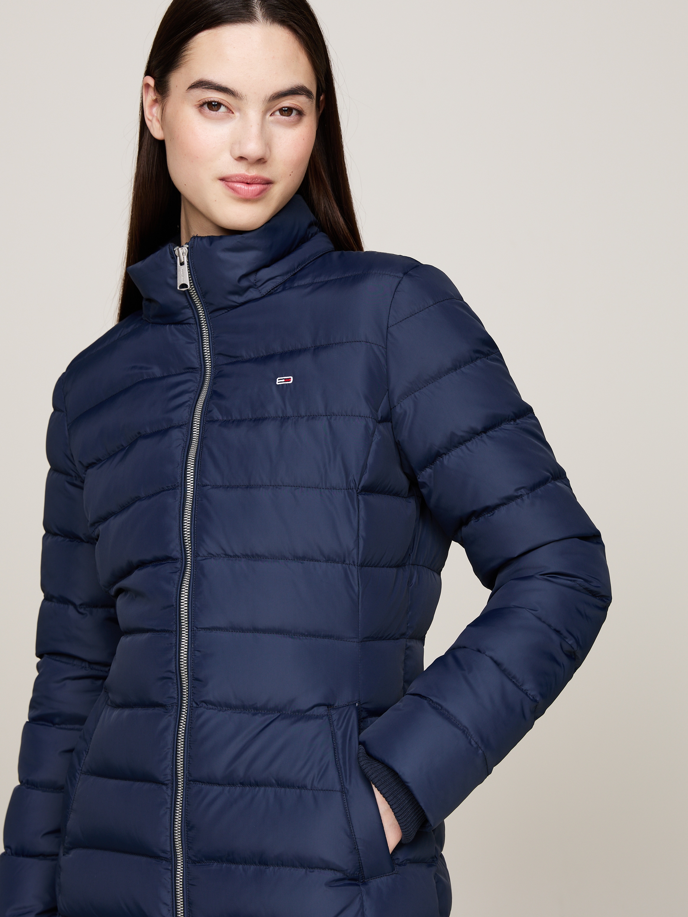 Steppmantel »TJW ESSENTIAL HOODED DOWN COAT«, mit Fellimitat, Logostickerei