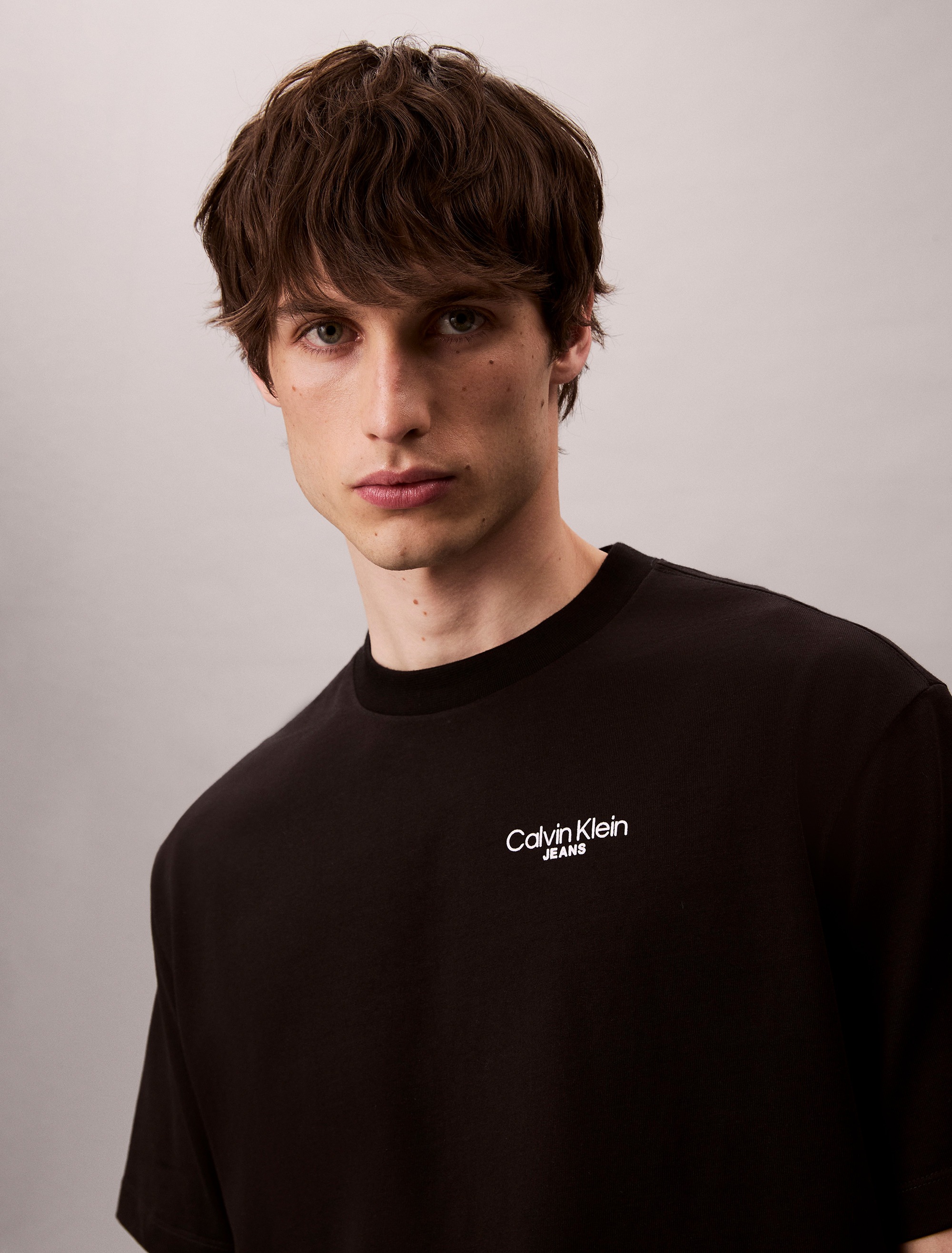 Calvin Klein Jeans T-Shirt »LOGO BACK PRINT T-SHIRT«, Mit Rundhalsausschnitt, regular fit
