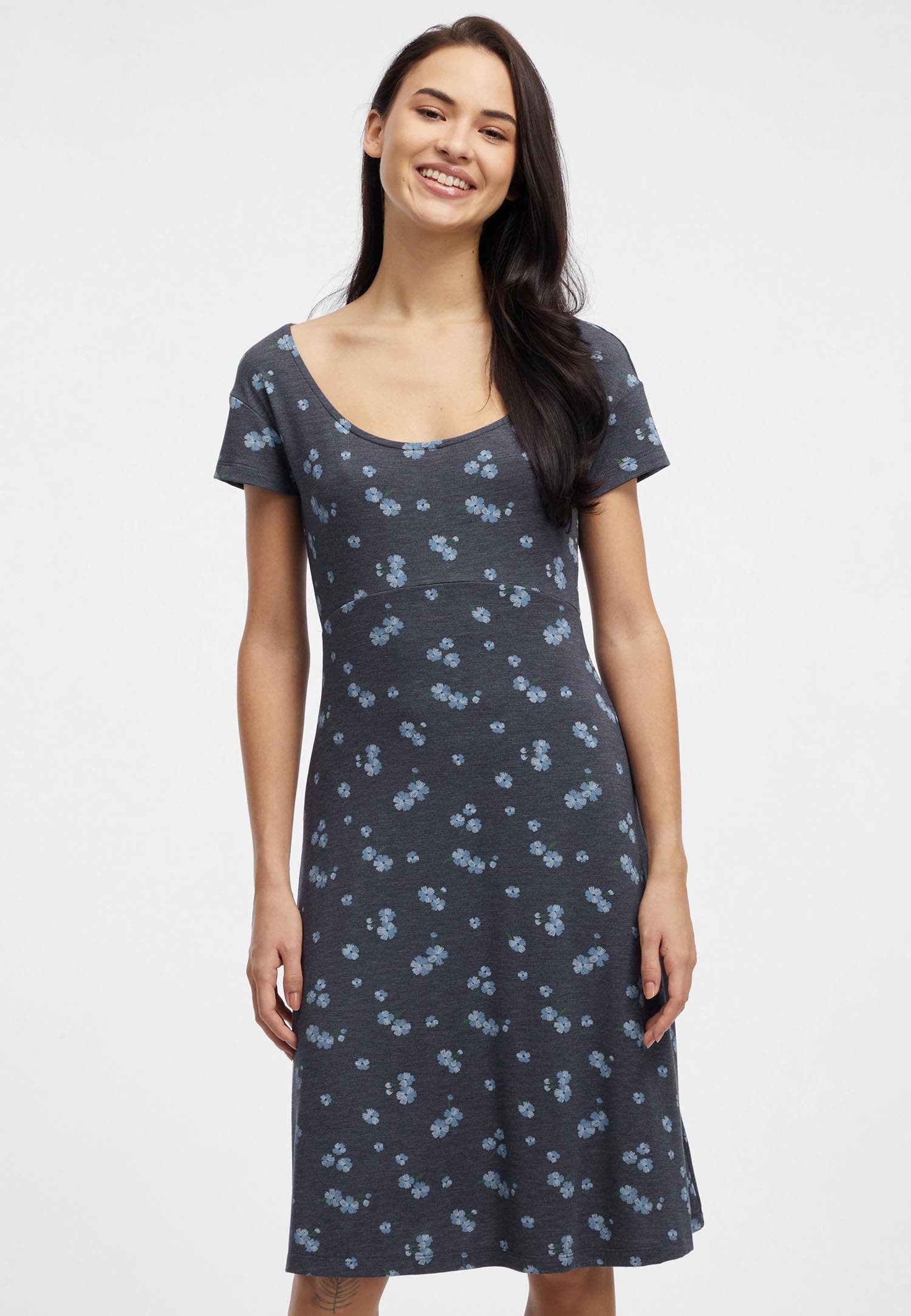 Ragwear Minikleid »LUNNGO DRESS«, Ausschnitt hinten mit Detail und floralem Alloverdruck